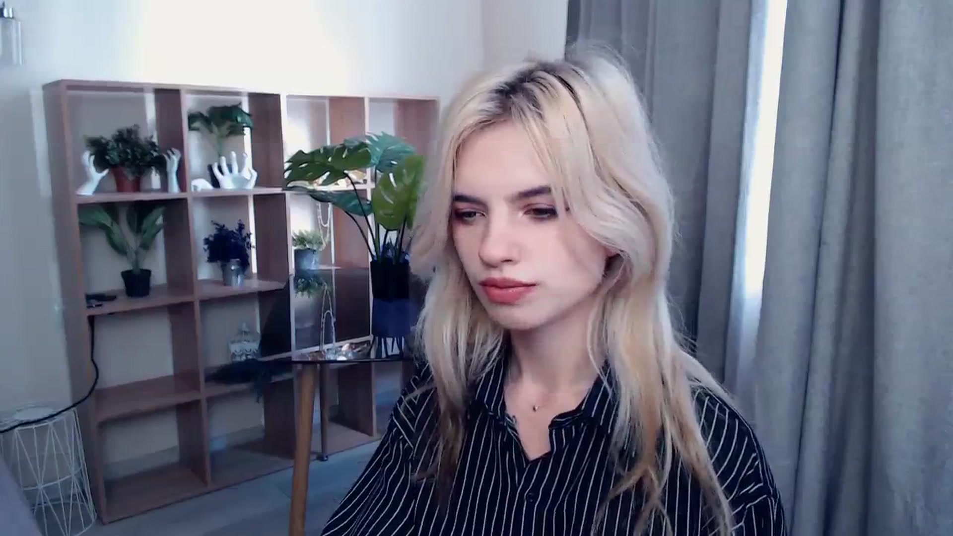 Gallery image thumbnail from Erineys's myfreecams stream on, 10/10/2023, 11:11 image 11 of 20