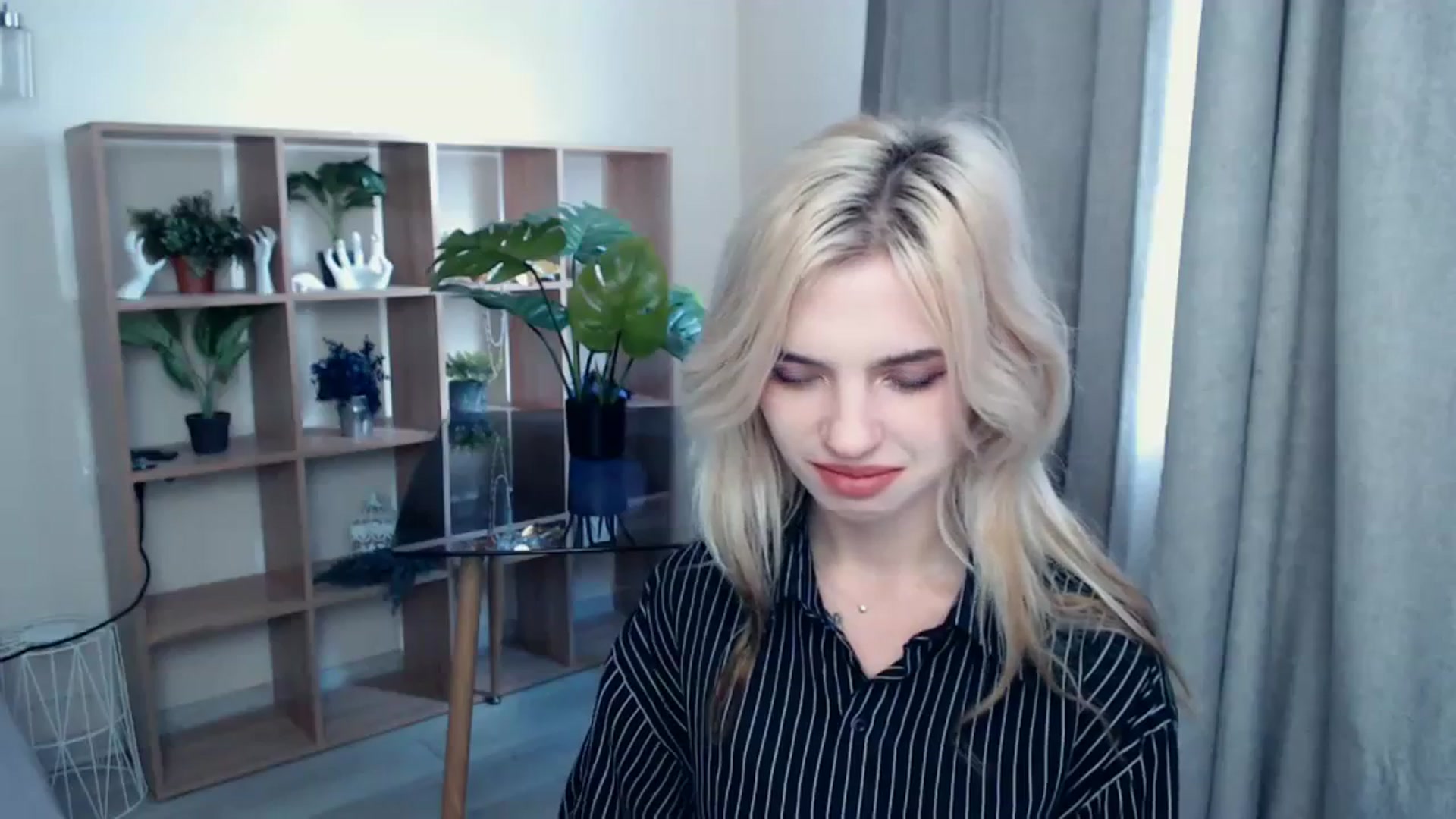 Gallery image thumbnail from Erineys's myfreecams stream on, 10/10/2023, 11:11 image 8 of 20