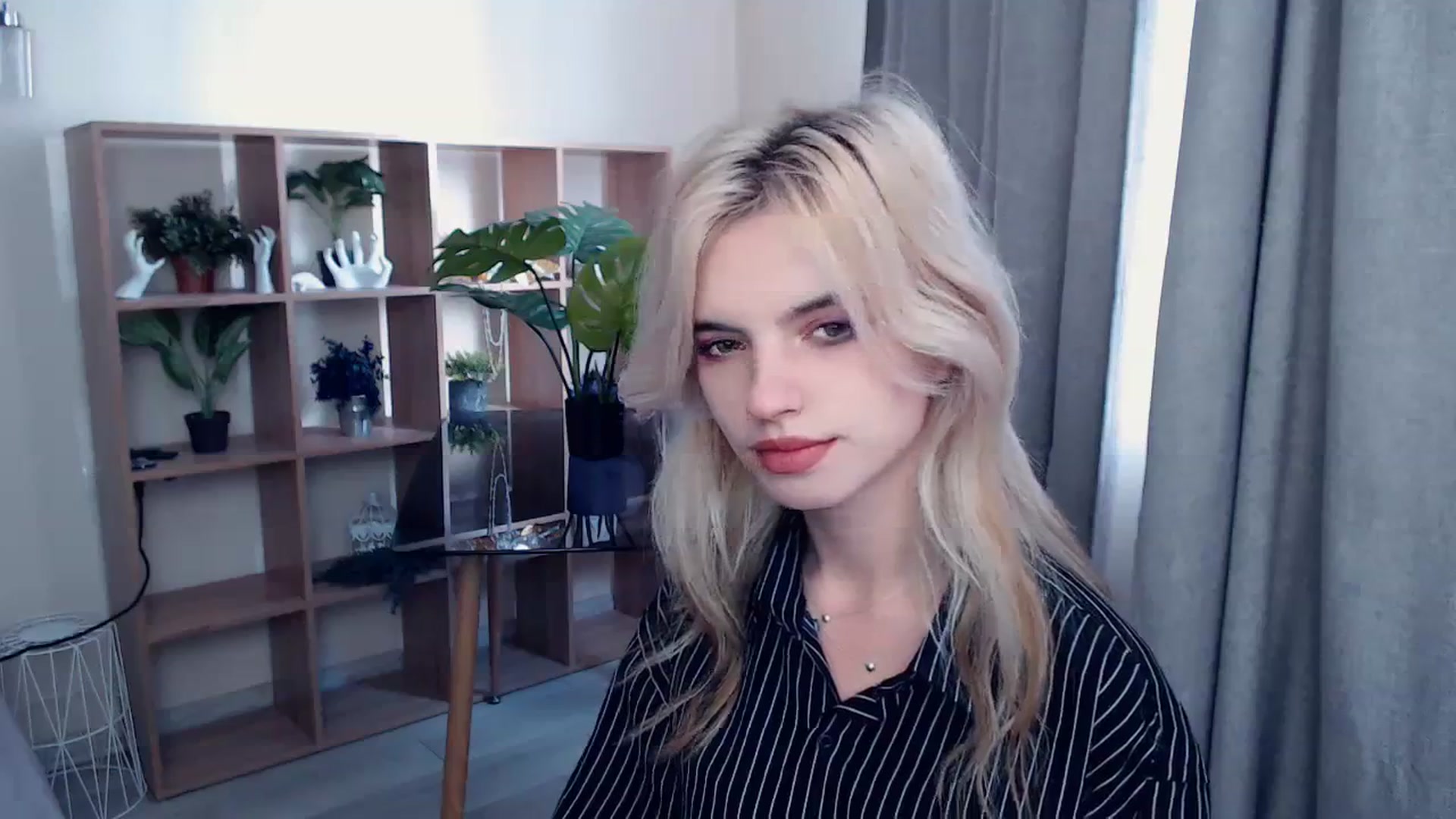 Gallery image thumbnail from Erineys's myfreecams stream on, 10/10/2023, 11:35 image 11 of 20