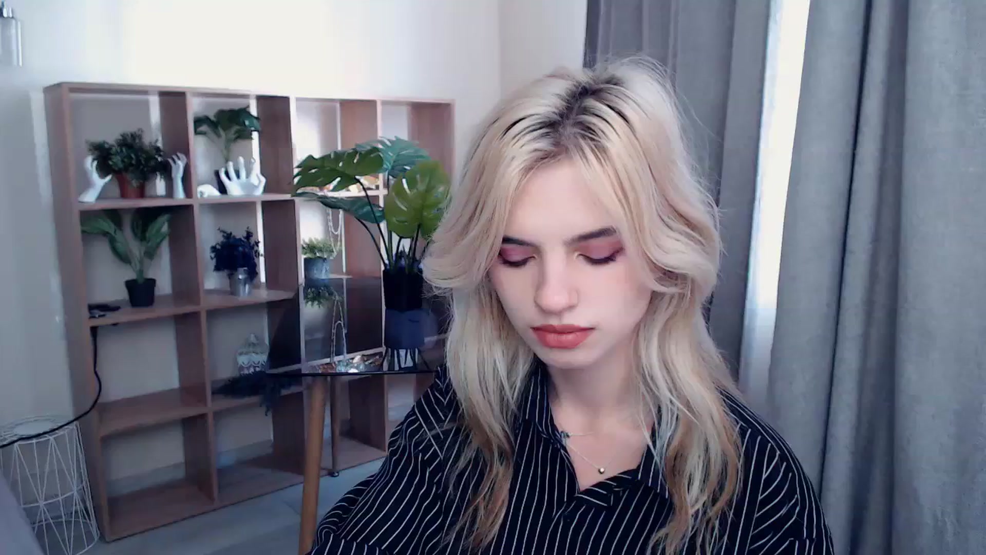 Gallery image thumbnail from Erineys's myfreecams stream on, 10/10/2023, 11:35 image 8 of 20