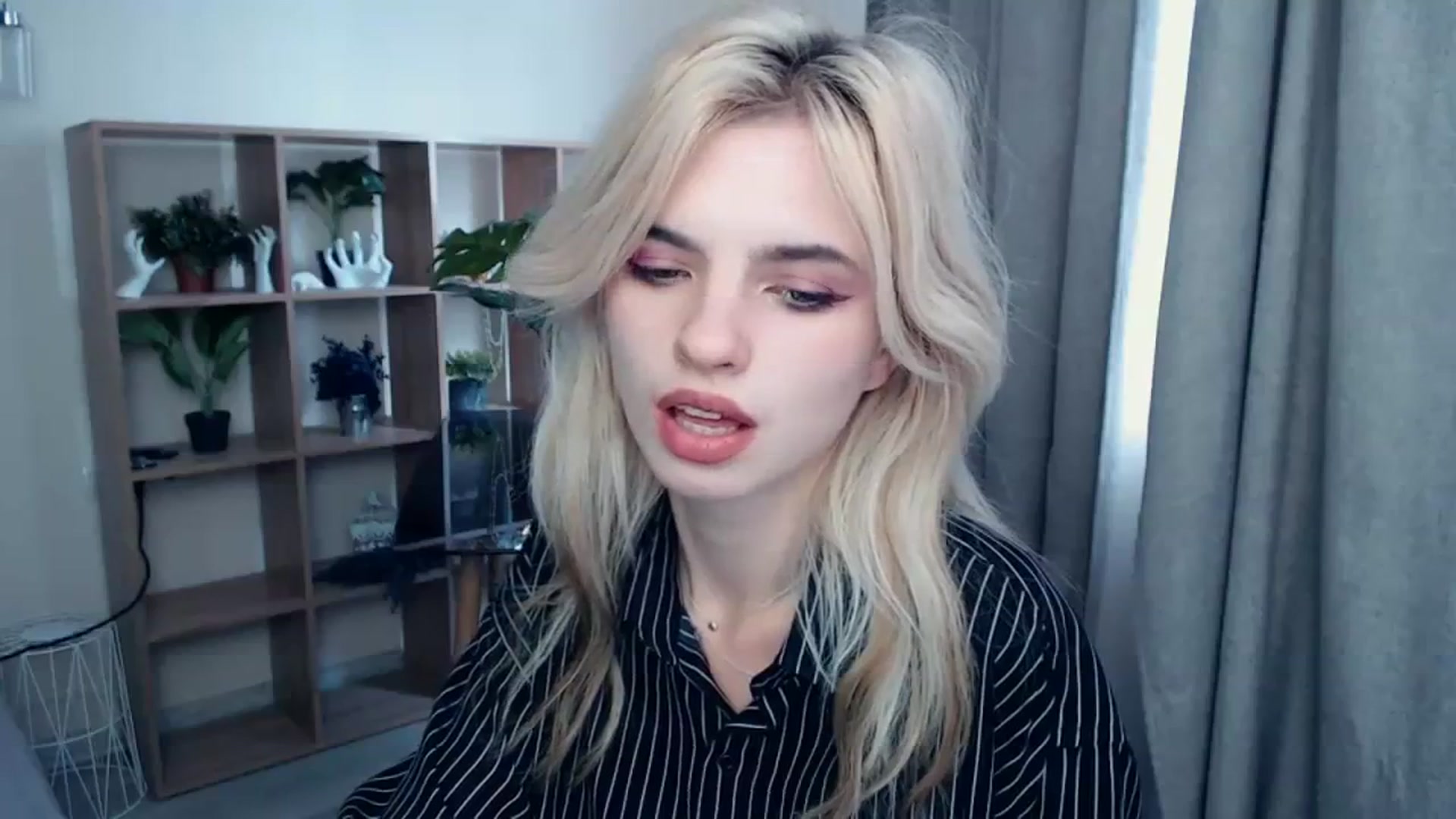 Gallery image thumbnail from Erineys's myfreecams stream on, 10/10/2023, 11:35 image 5 of 20