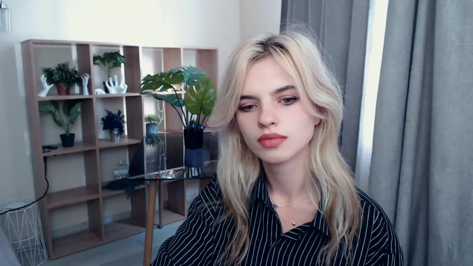 Gallery image thumbnail from Erineys's myfreecams stream on, 10/10/2023, 11:35 image 6 of 20