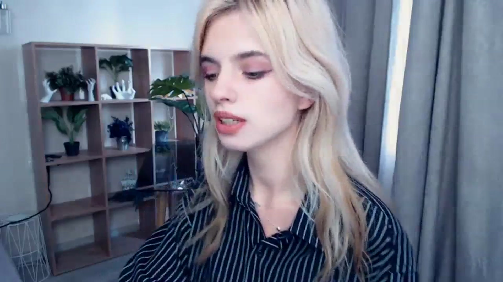 Gallery image thumbnail from Erineys's myfreecams stream on, 10/10/2023, 11:35 image 4 of 20
