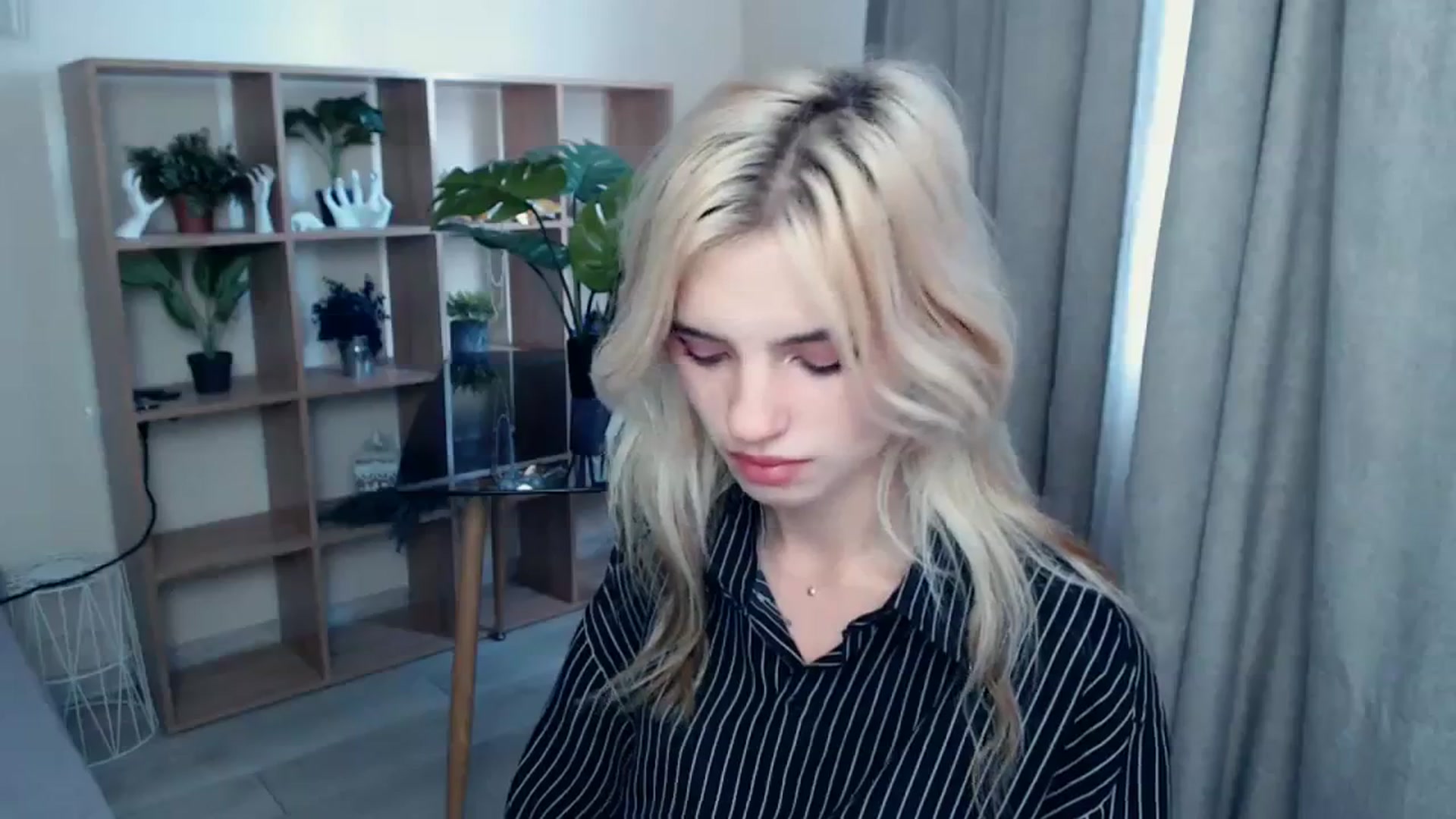Gallery image thumbnail from Erineys's myfreecams stream on, 10/10/2023, 14:10 image 8 of 20