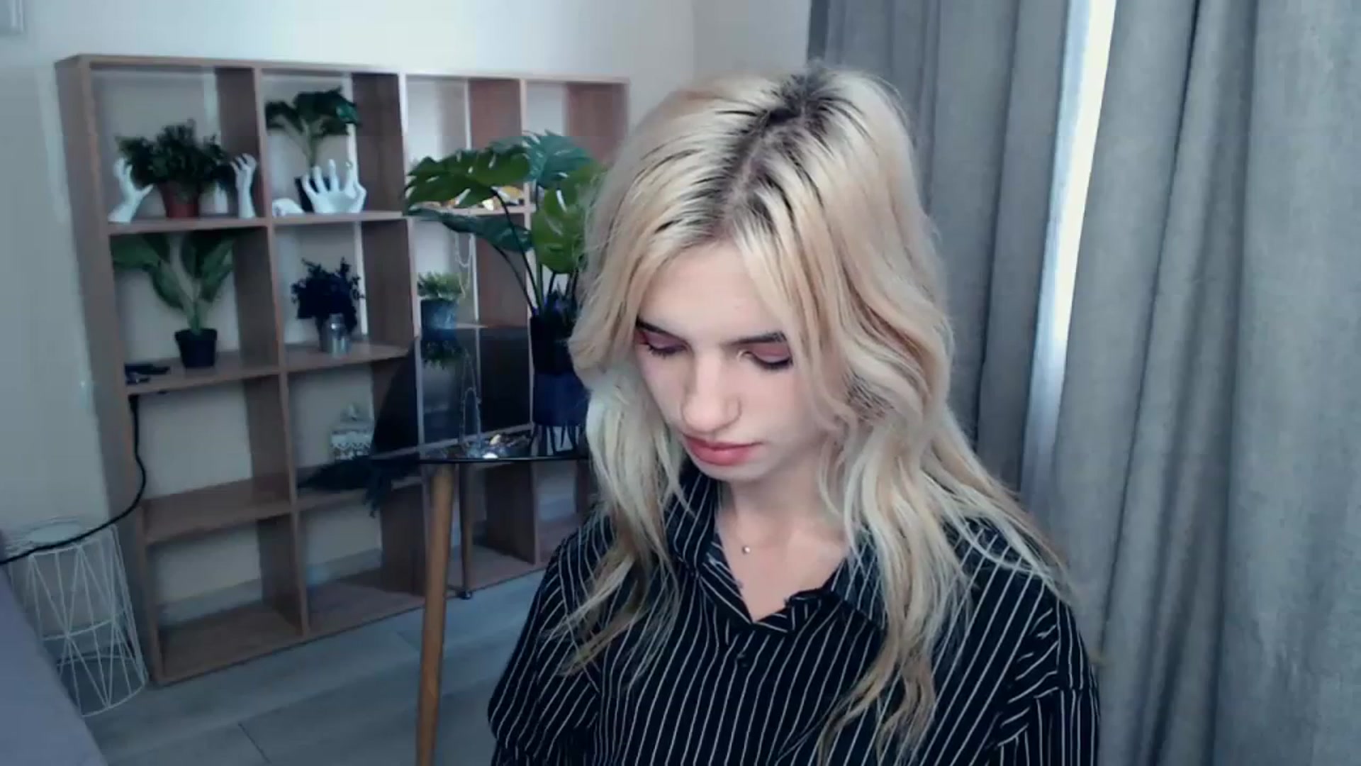 Gallery image thumbnail from Erineys's myfreecams stream on, 10/10/2023, 14:10 image 2 of 20