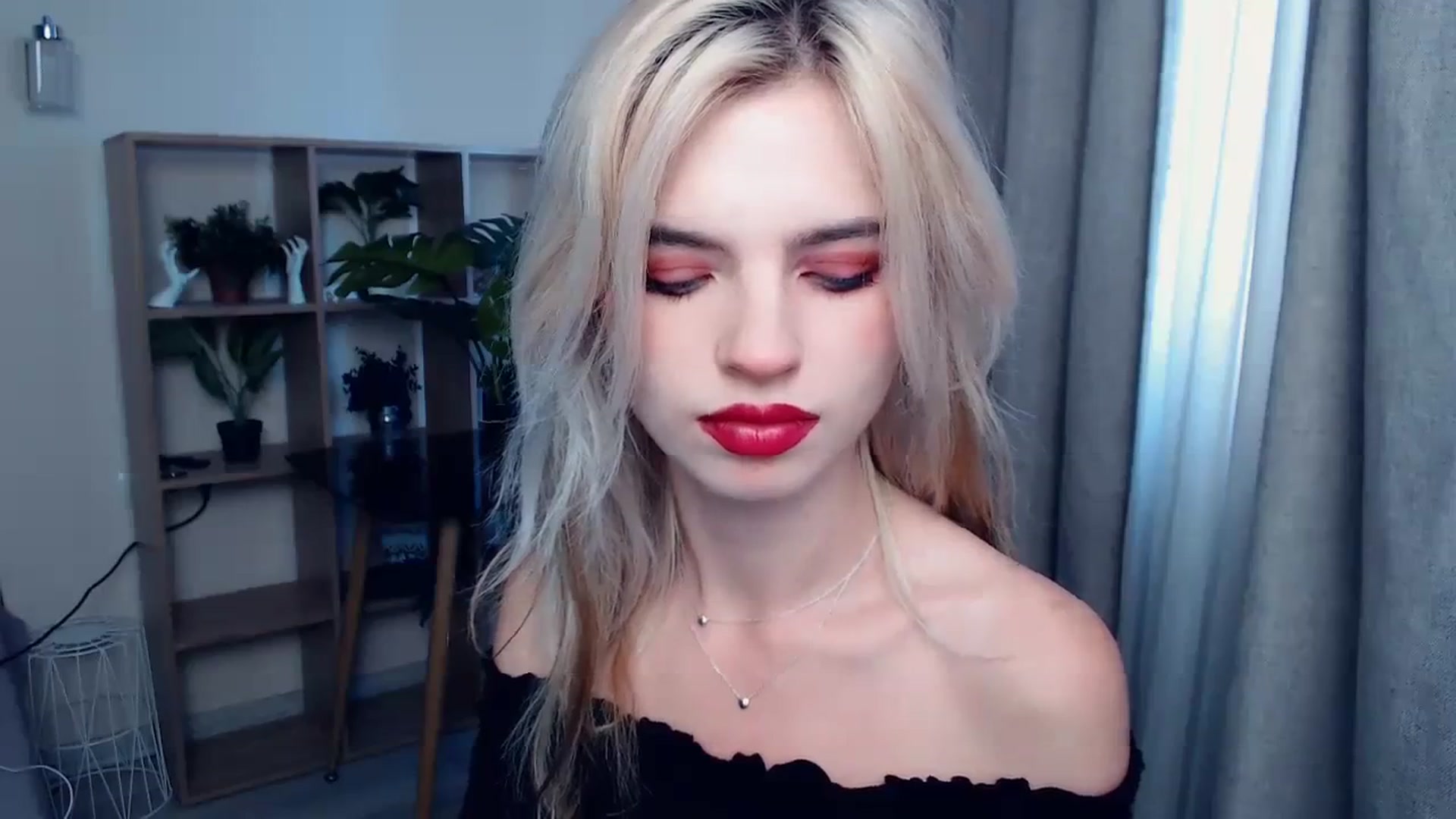 Gallery image thumbnail from Erineys's myfreecams stream on, 10/11/2023, 07:15 image 2 of 20