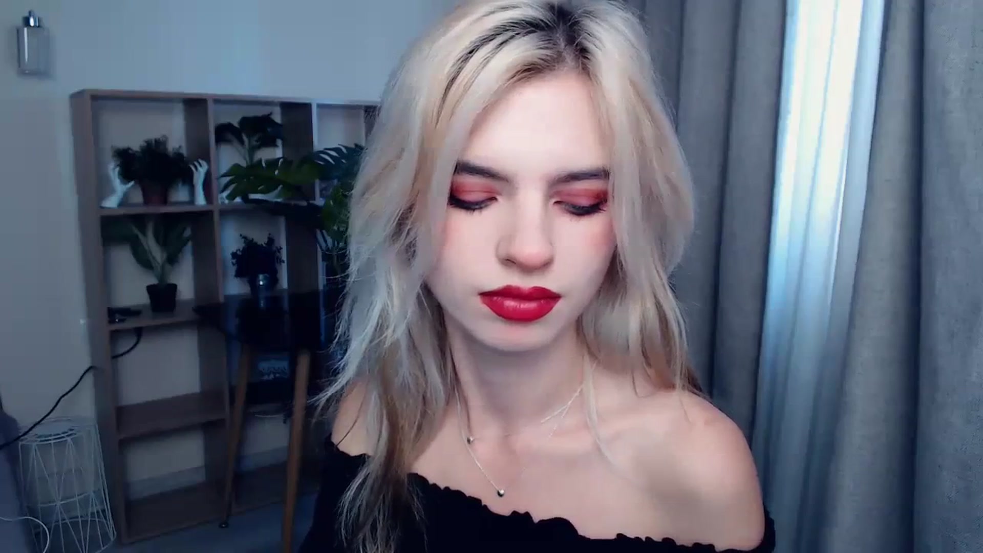 Gallery image thumbnail from Erineys's myfreecams stream on, 10/11/2023, 07:15 image 3 of 20