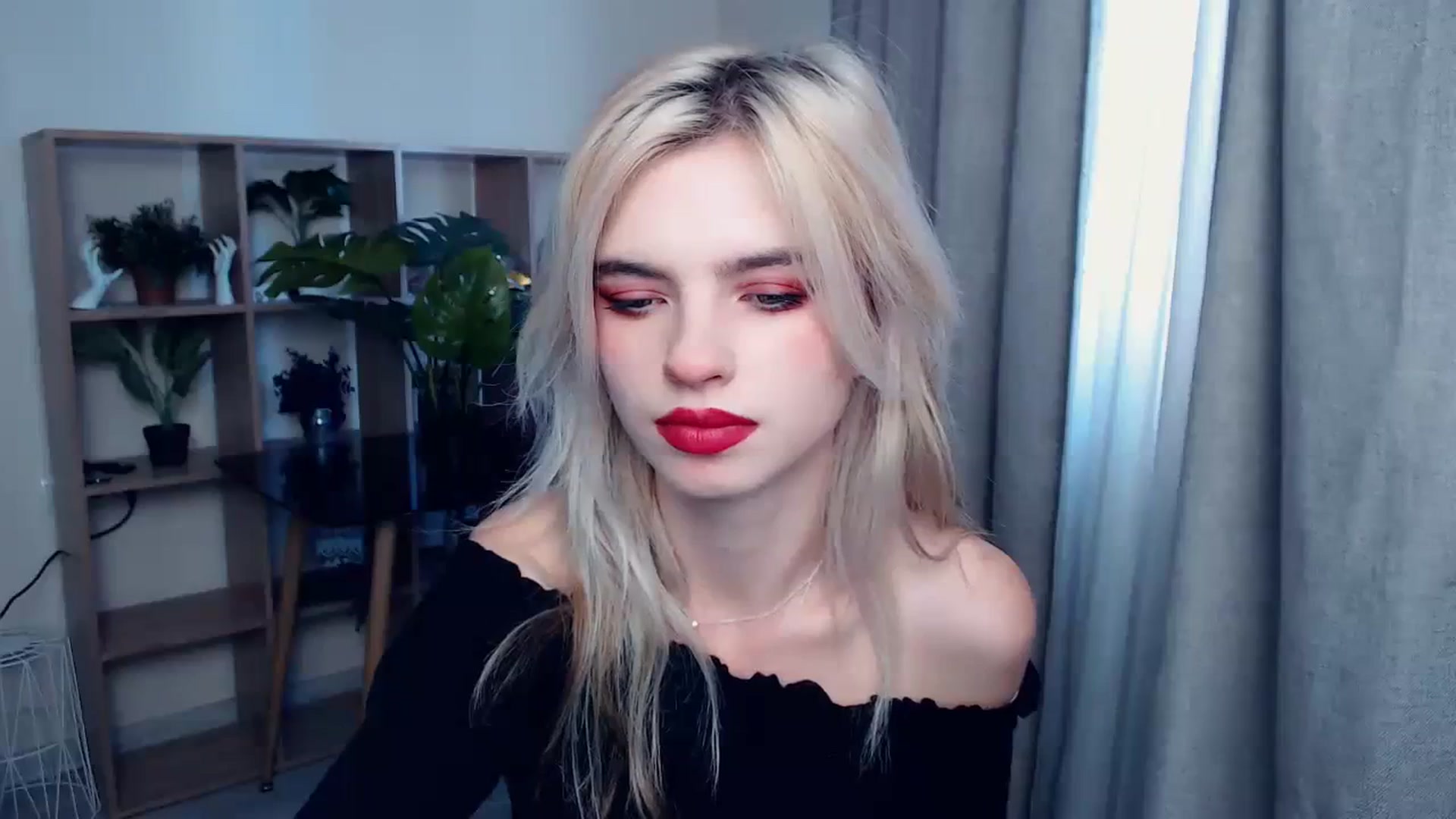 Gallery image thumbnail from Erineys's myfreecams stream on, 10/11/2023, 07:15 image 18 of 20