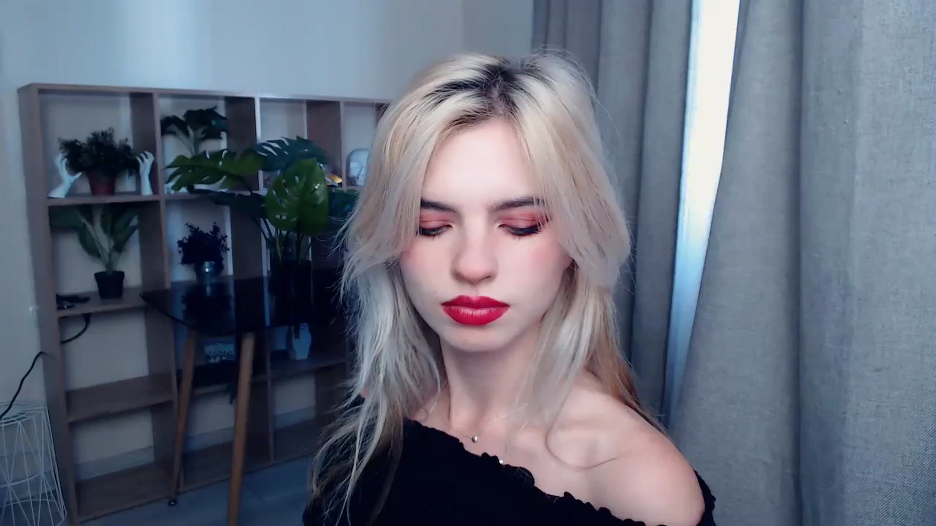 Gallery image thumbnail from Erineys's myfreecams stream on, 10/11/2023, 08:54 image 7 of 20