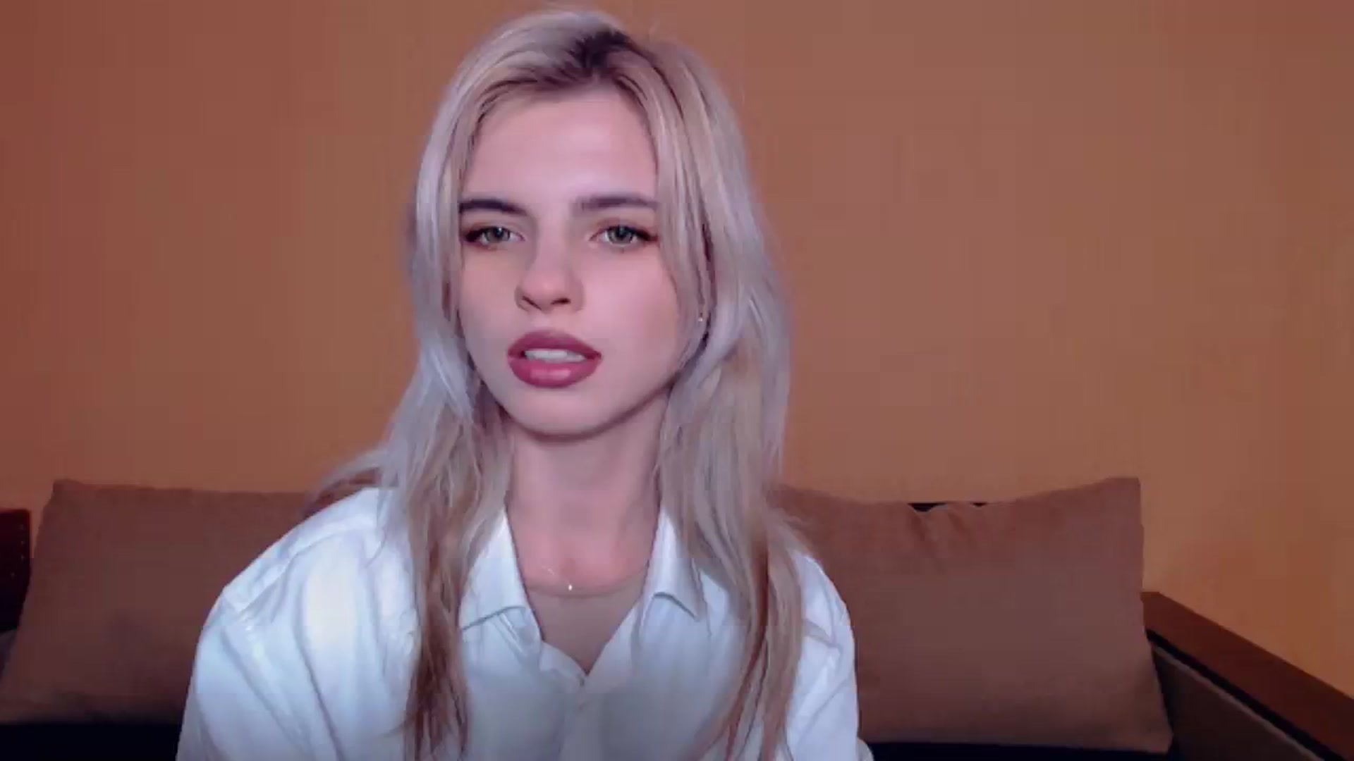 Gallery image thumbnail from Erineys's myfreecams stream on, 10/13/2023, 15:02 image 16 of 20