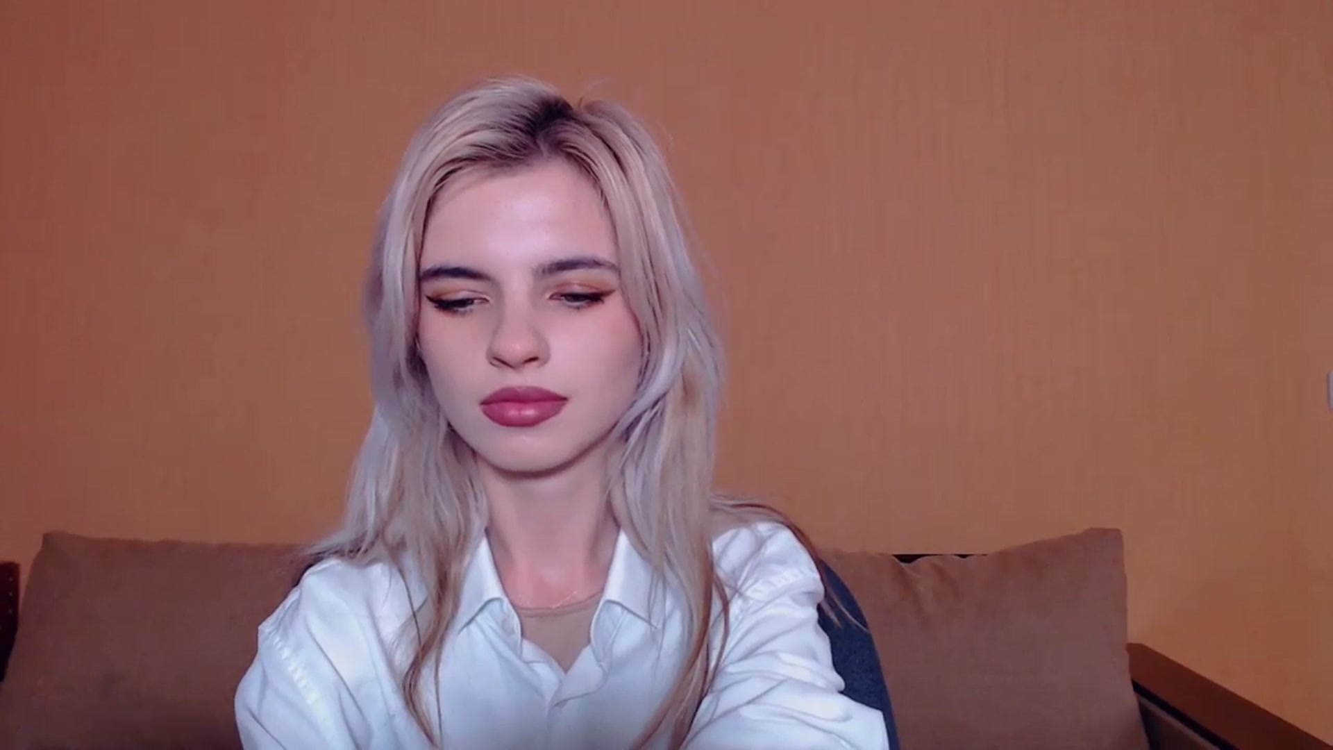 Gallery image thumbnail from Erineys's myfreecams stream on, 10/13/2023, 15:02 image 11 of 20