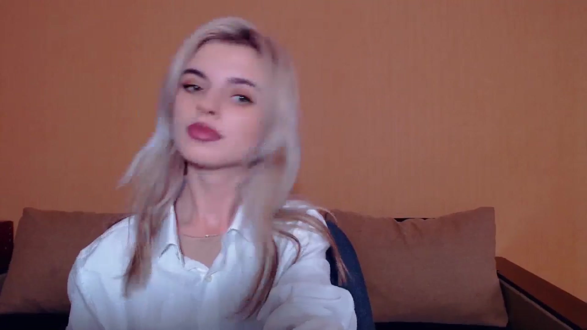 Gallery image thumbnail from Erineys's myfreecams stream on, 10/13/2023, 15:02 image 15 of 20
