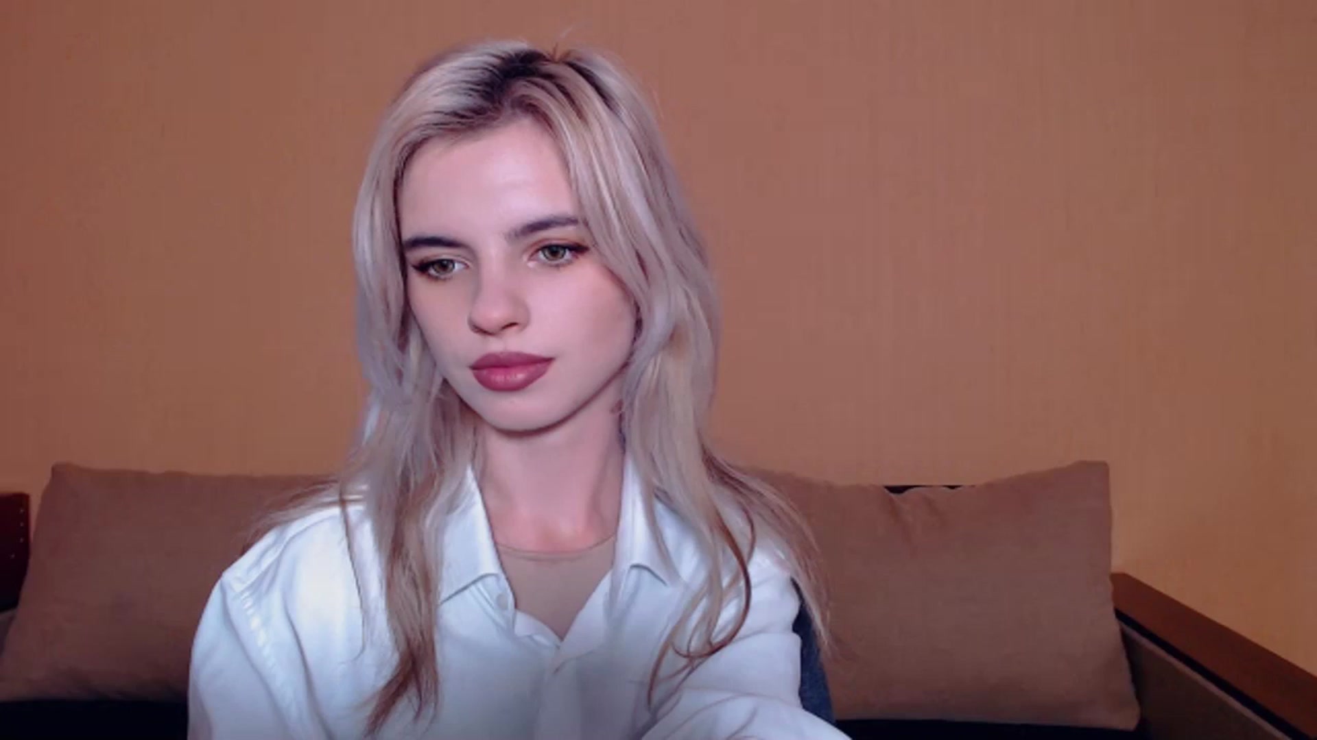 Gallery image thumbnail from Erineys's myfreecams stream on, 10/13/2023, 15:02 image 19 of 20