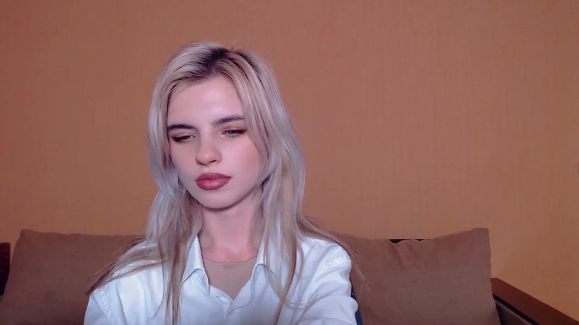 Gallery image thumbnail from Erineys's myfreecams stream on, 10/13/2023, 15:02 image 14 of 20