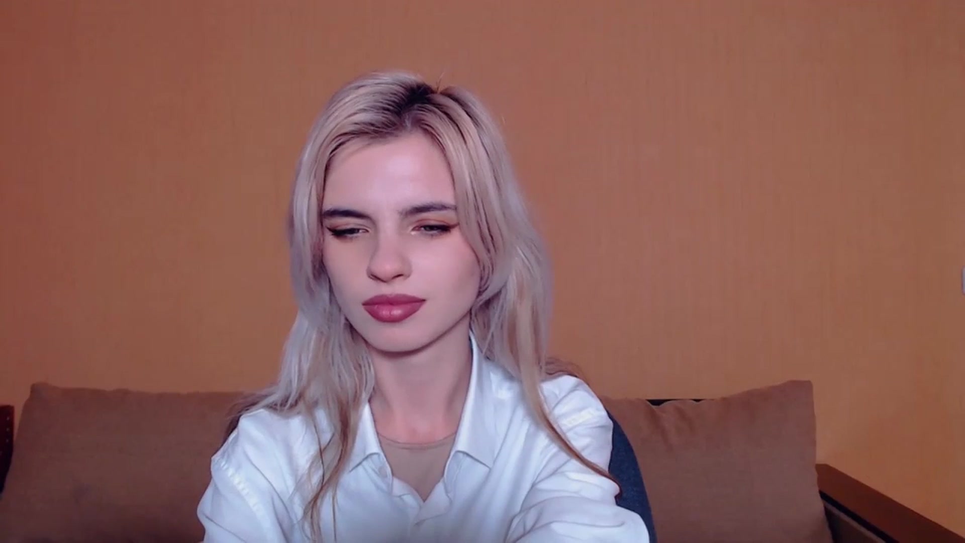 Gallery image thumbnail from Erineys's myfreecams stream on, 10/13/2023, 15:02 image 12 of 20