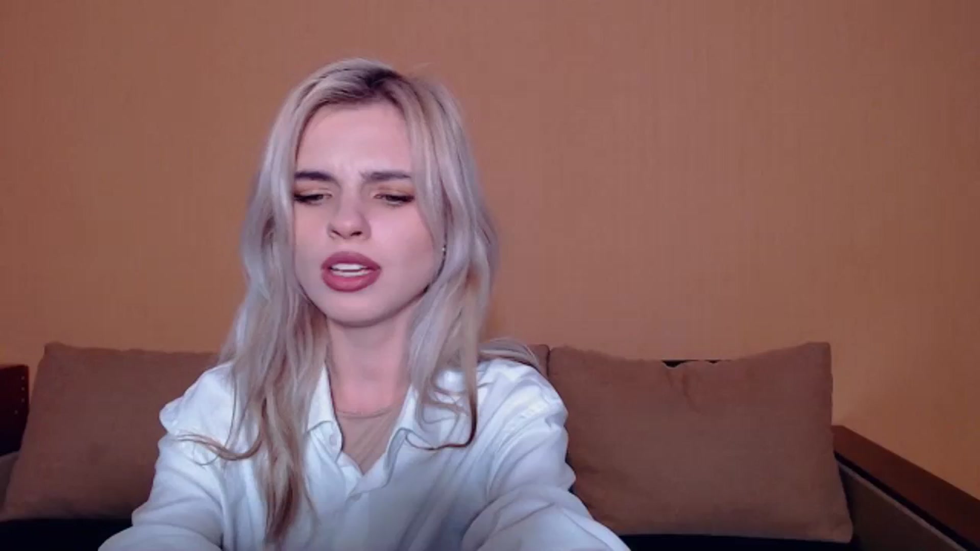 Gallery image thumbnail from Erineys's myfreecams stream on, 10/13/2023, 15:43 image 10 of 20
