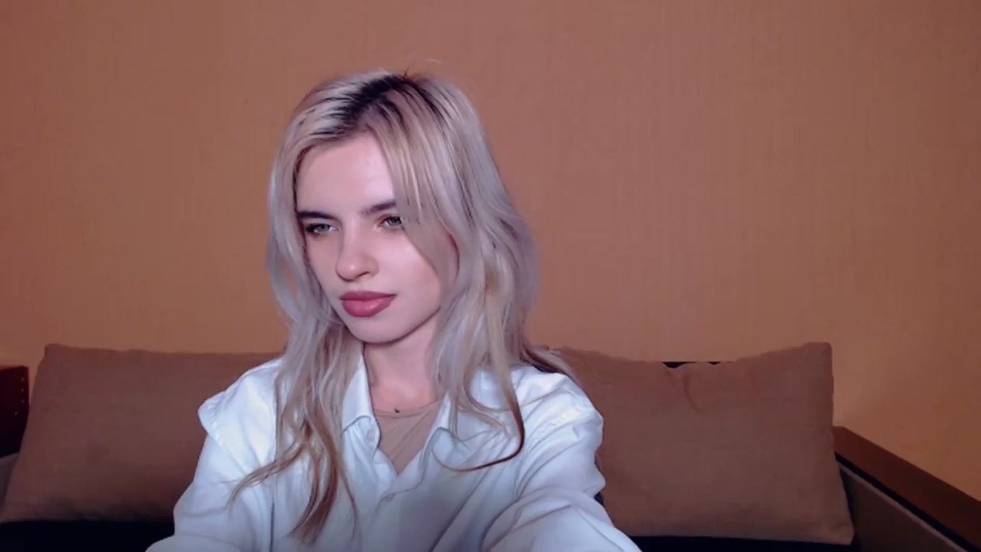 Gallery image thumbnail from Erineys's myfreecams stream on, 10/13/2023, 15:43 image 11 of 20