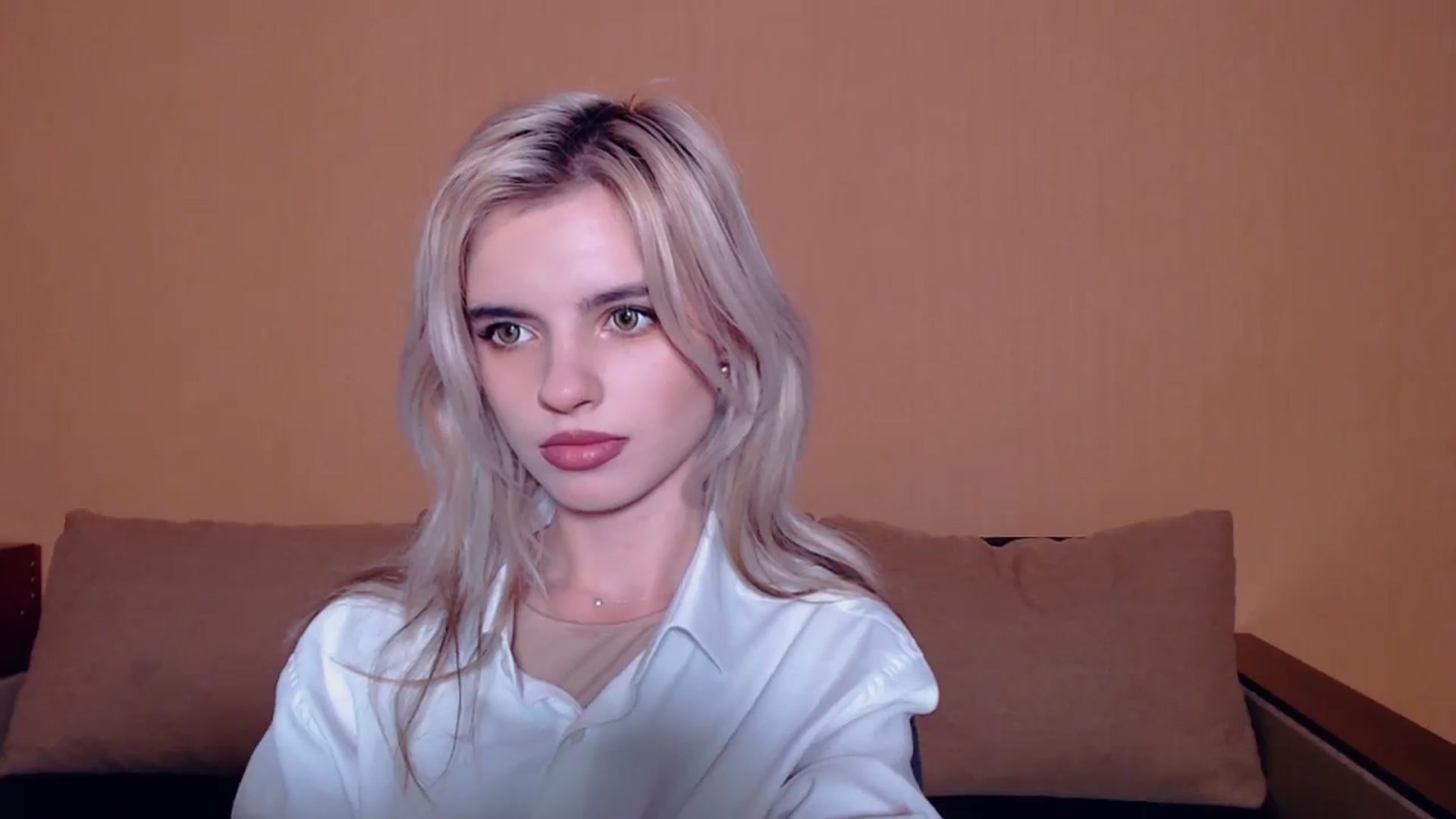 Gallery image thumbnail from Erineys's myfreecams stream on, 10/13/2023, 15:43 image 20 of 20