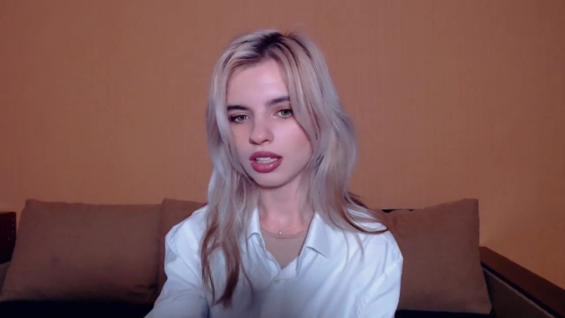 Gallery image thumbnail from Erineys's myfreecams stream on, 10/13/2023, 16:13 image 5 of 20