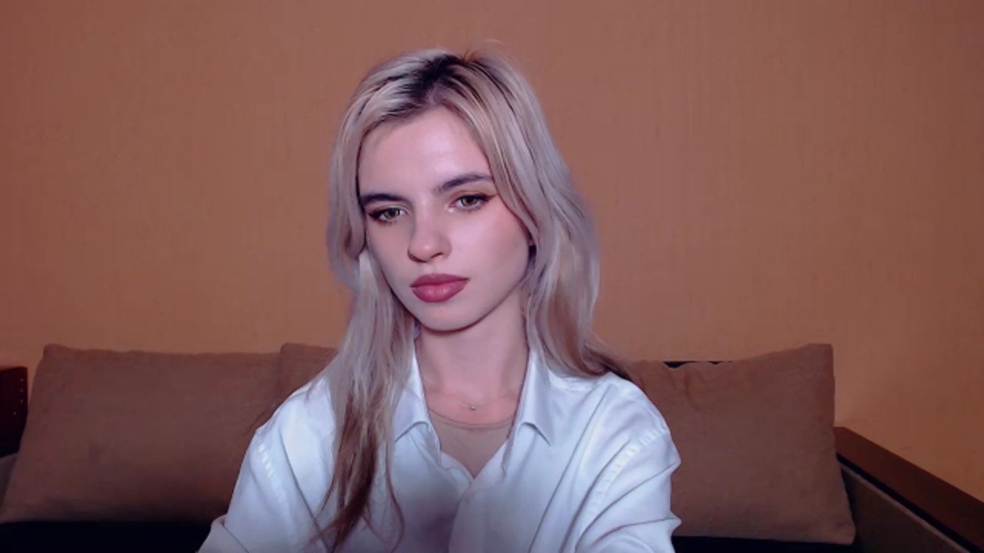 Gallery image thumbnail from Erineys's myfreecams stream on, 10/13/2023, 16:13 image 20 of 20