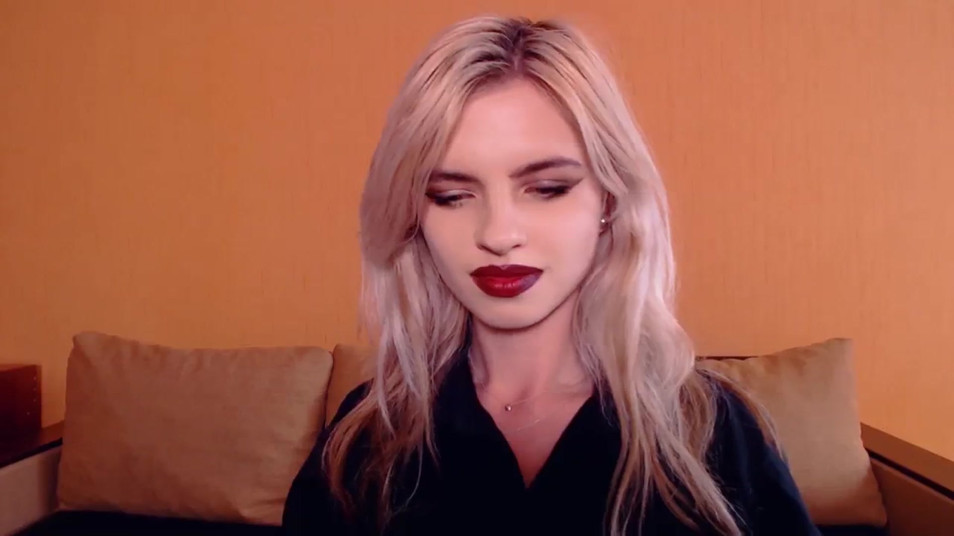 Gallery image thumbnail from Erineys's myfreecams stream on, 10/14/2023, 12:41 image 3 of 20