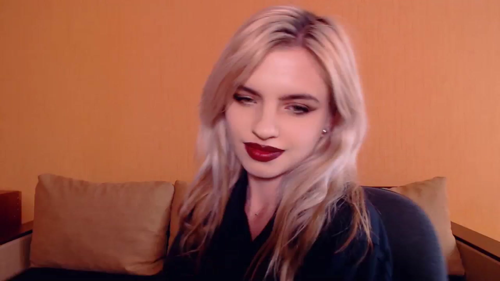 Gallery image thumbnail from Erineys's myfreecams stream on, 10/14/2023, 12:41 image 1 of 20
