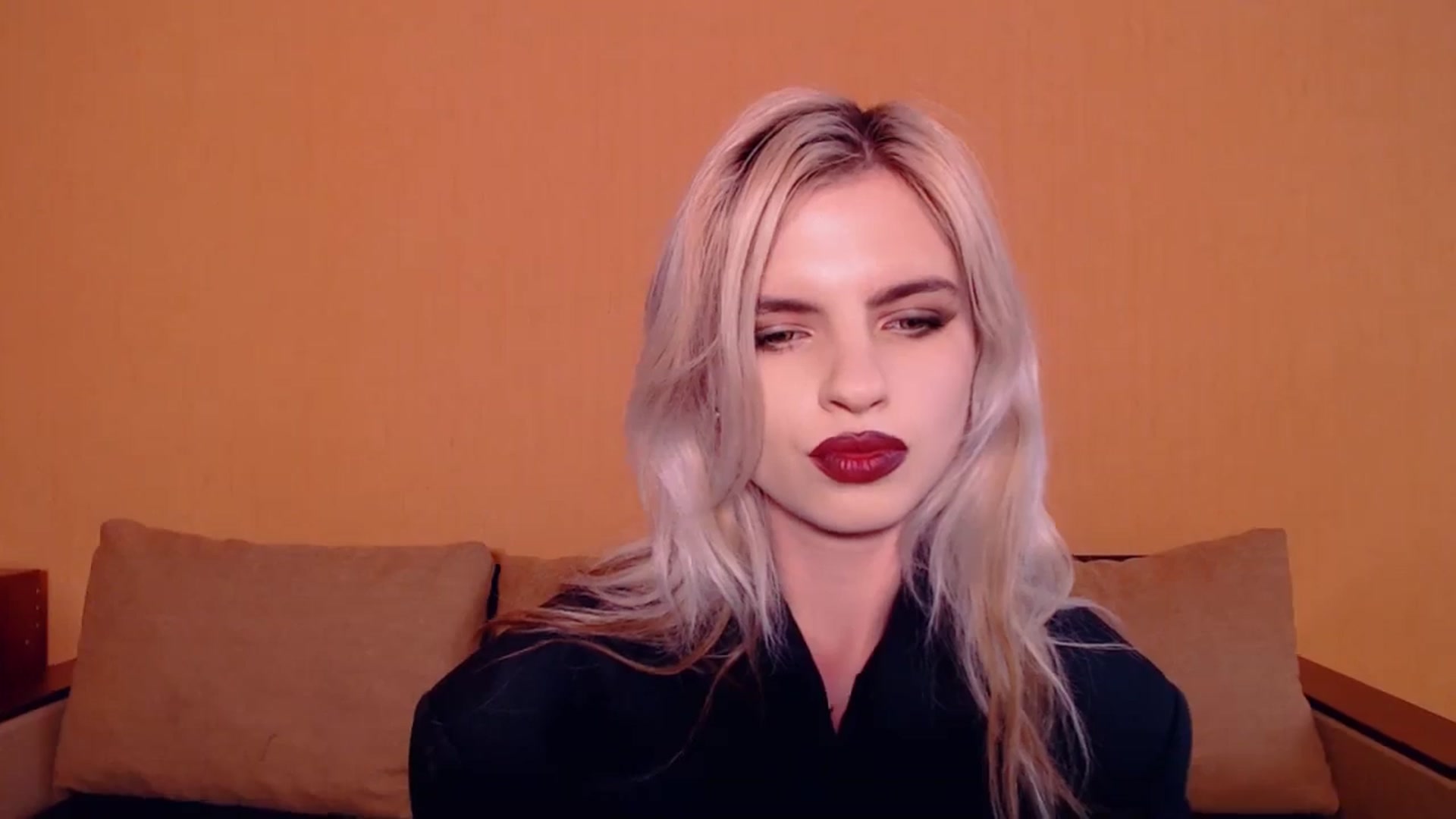 Gallery image thumbnail from Erineys's myfreecams stream on, 10/14/2023, 14:07 image 16 of 20