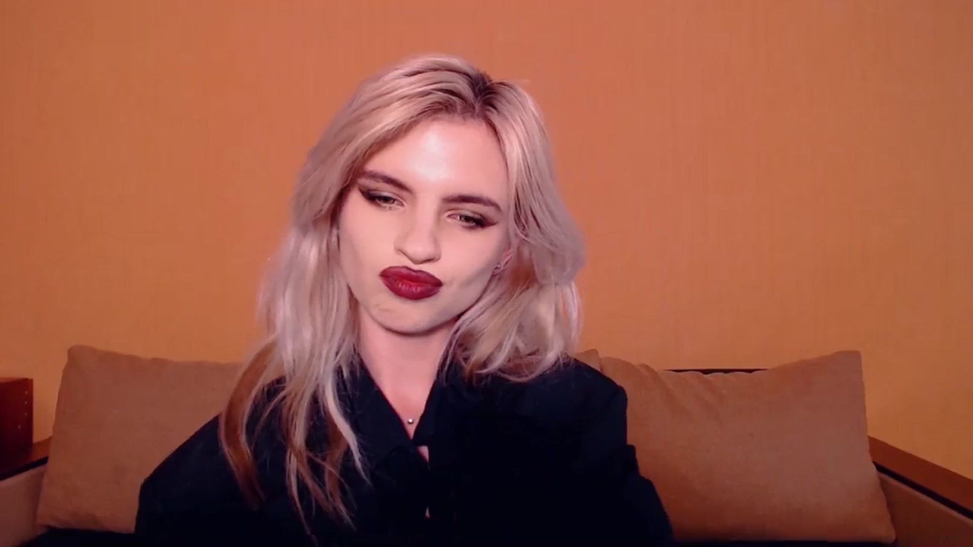 Gallery image thumbnail from Erineys's myfreecams stream on, 10/14/2023, 14:24 image 19 of 20