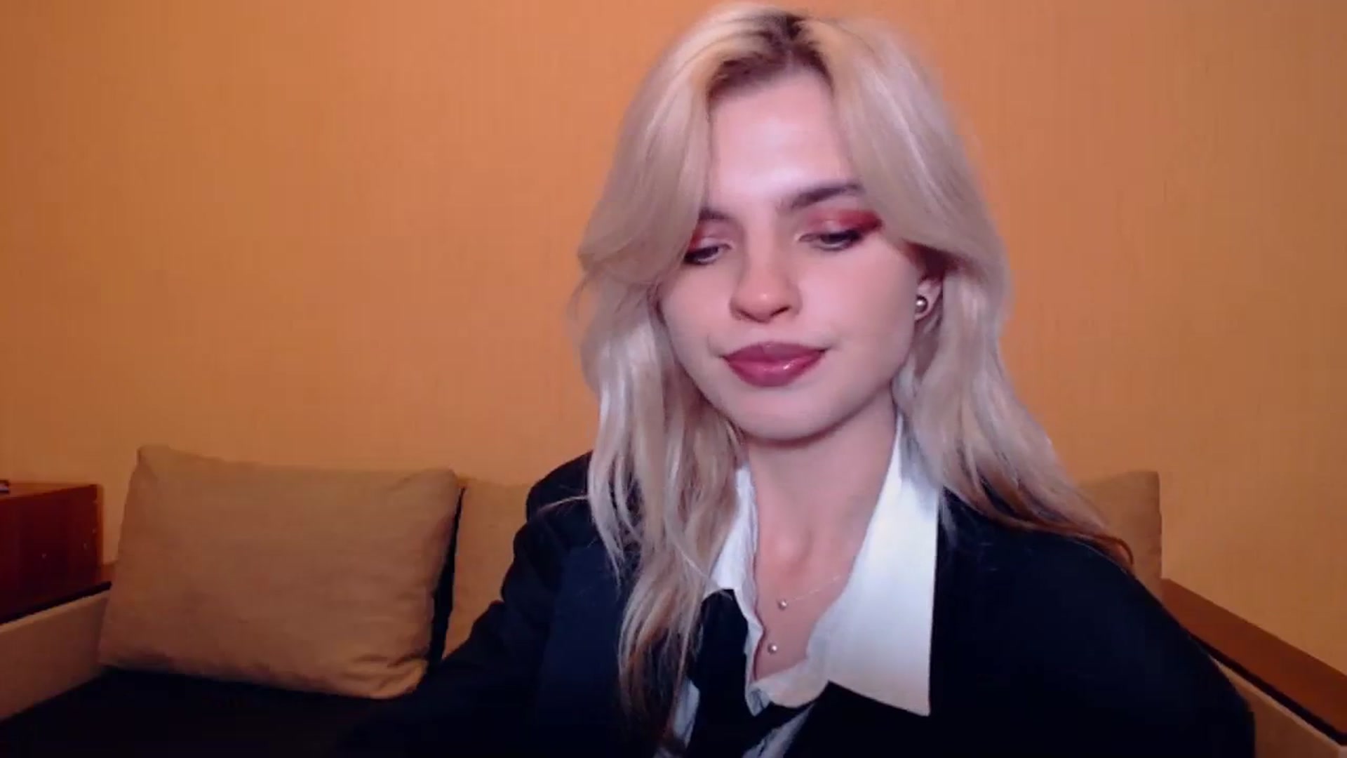 Gallery image thumbnail from Erineys's myfreecams stream on, 10/15/2023, 16:26 image 6 of 20
