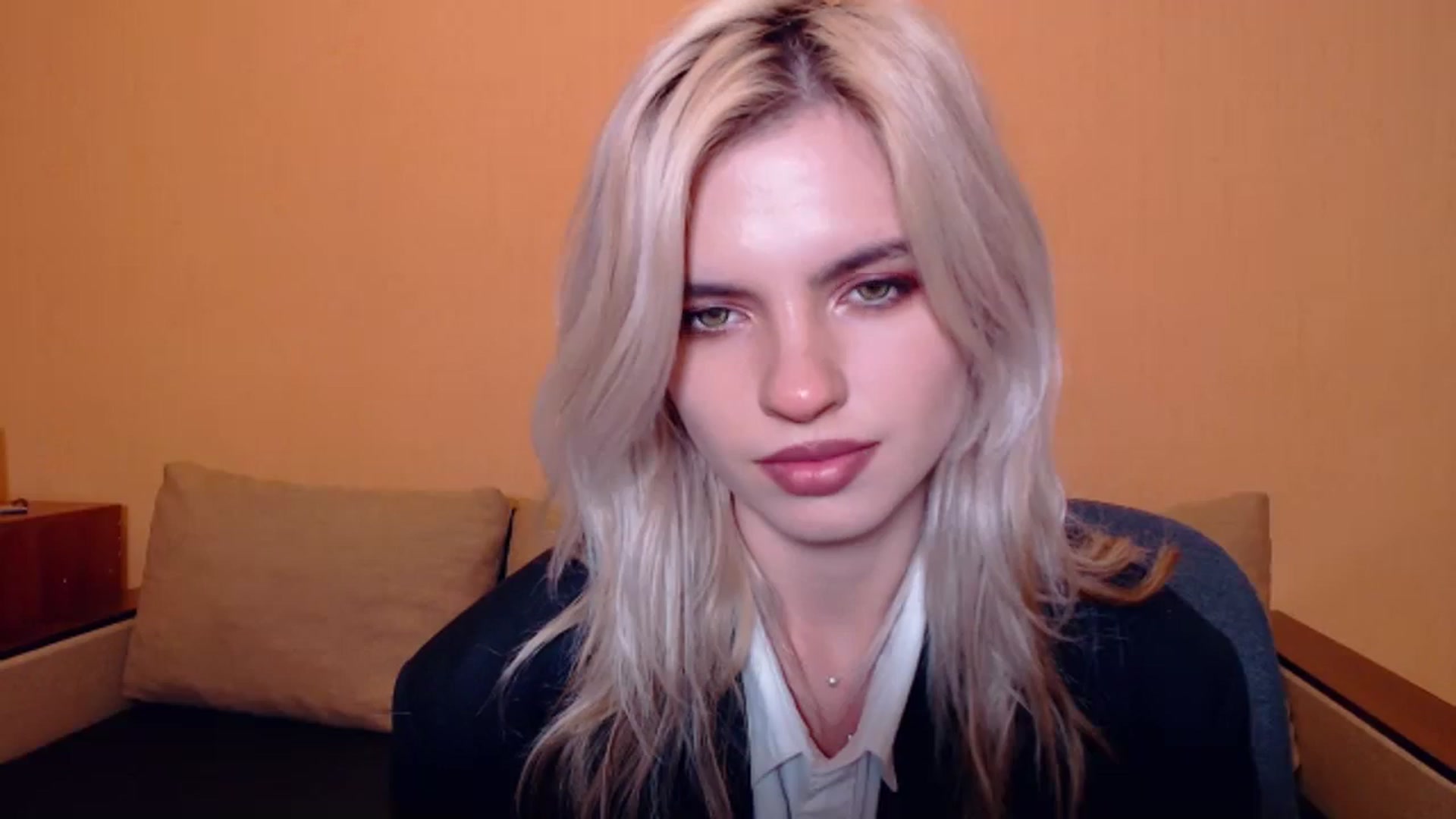 Gallery image thumbnail from Erineys's myfreecams stream on, 10/15/2023, 17:16 image 11 of 20