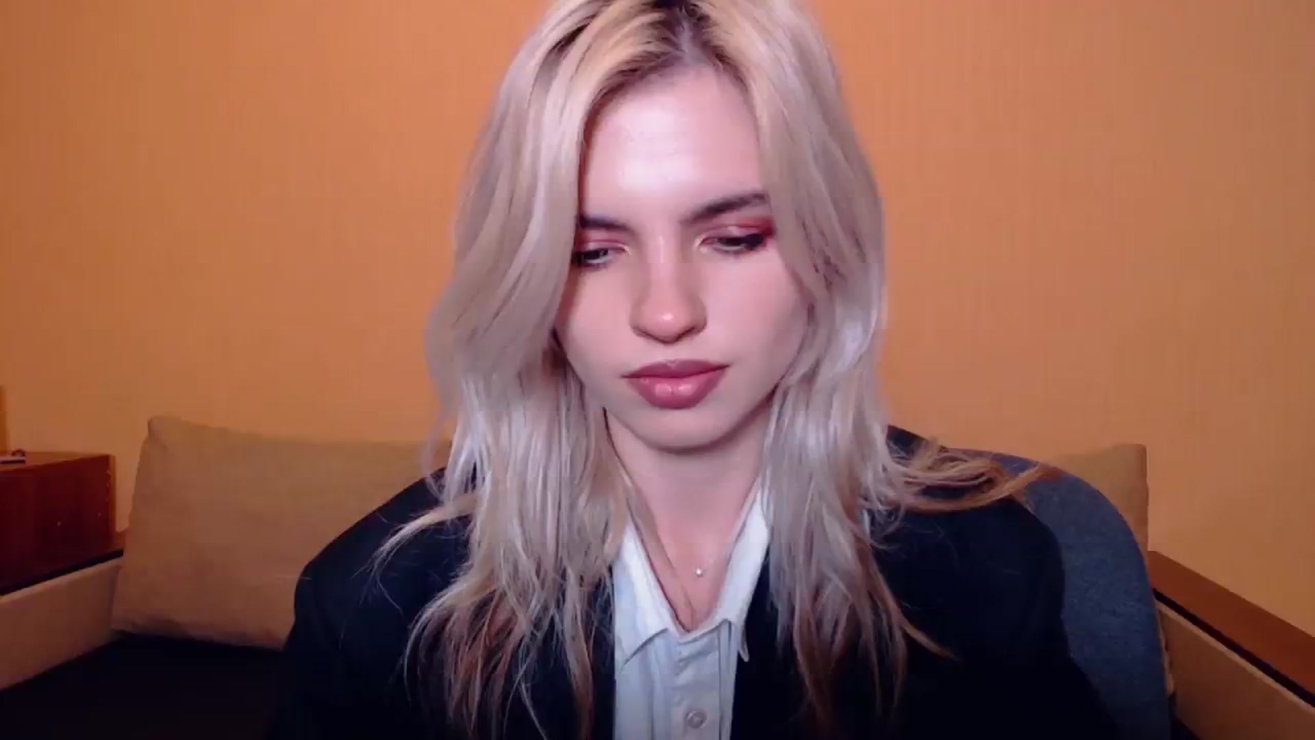 Gallery image thumbnail from Erineys's myfreecams stream on, 10/15/2023, 17:16 image 13 of 20