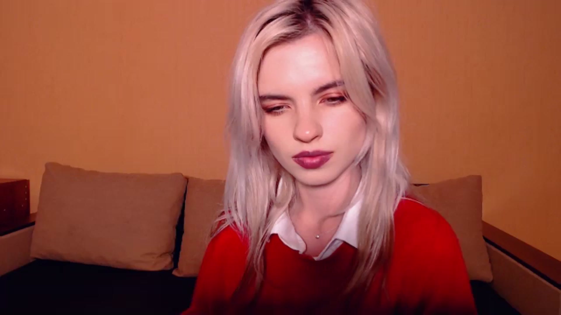Gallery image thumbnail from Erineys's myfreecams stream on, 10/16/2023, 16:05 image 4 of 20