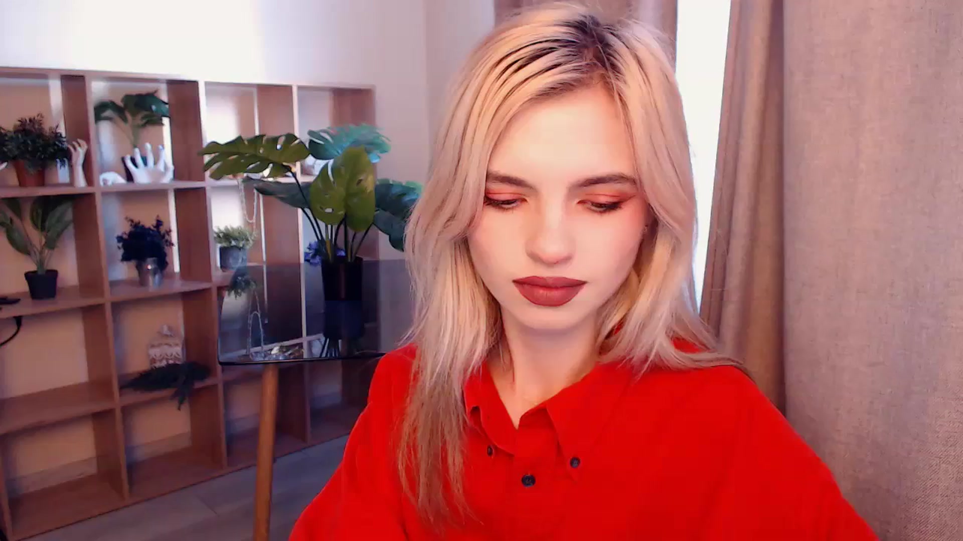 Gallery image thumbnail from Erineys's myfreecams stream on, 10/17/2023, 12:43 image 14 of 20