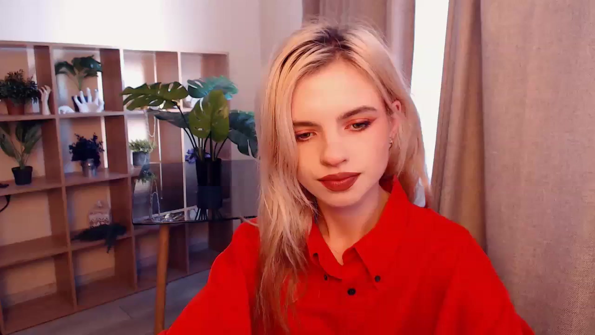 Gallery image thumbnail from Erineys's myfreecams stream on, 10/17/2023, 13:12 image 13 of 20