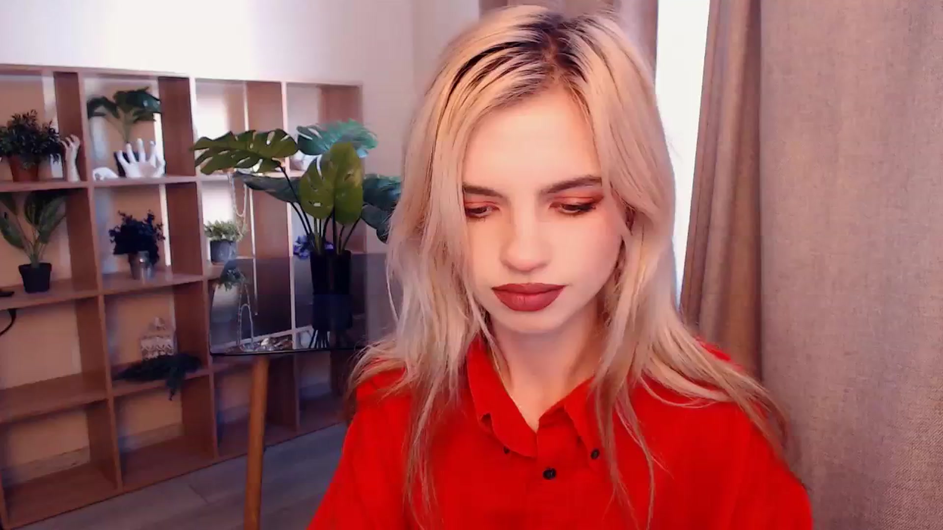 Gallery image thumbnail from Erineys's myfreecams stream on, 10/17/2023, 13:12 image 5 of 20