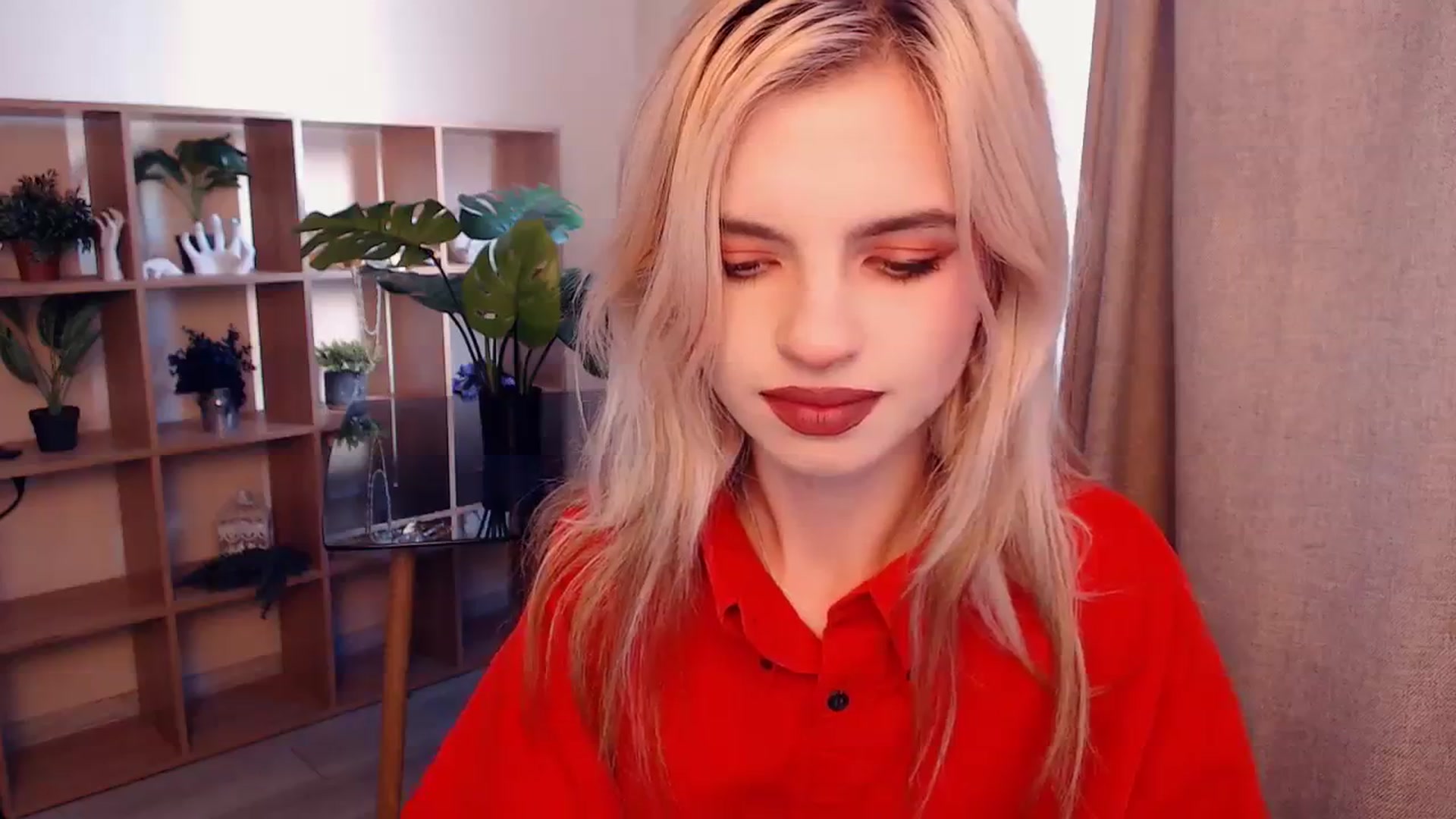 Gallery image thumbnail from Erineys's myfreecams stream on, 10/17/2023, 13:12 image 6 of 20