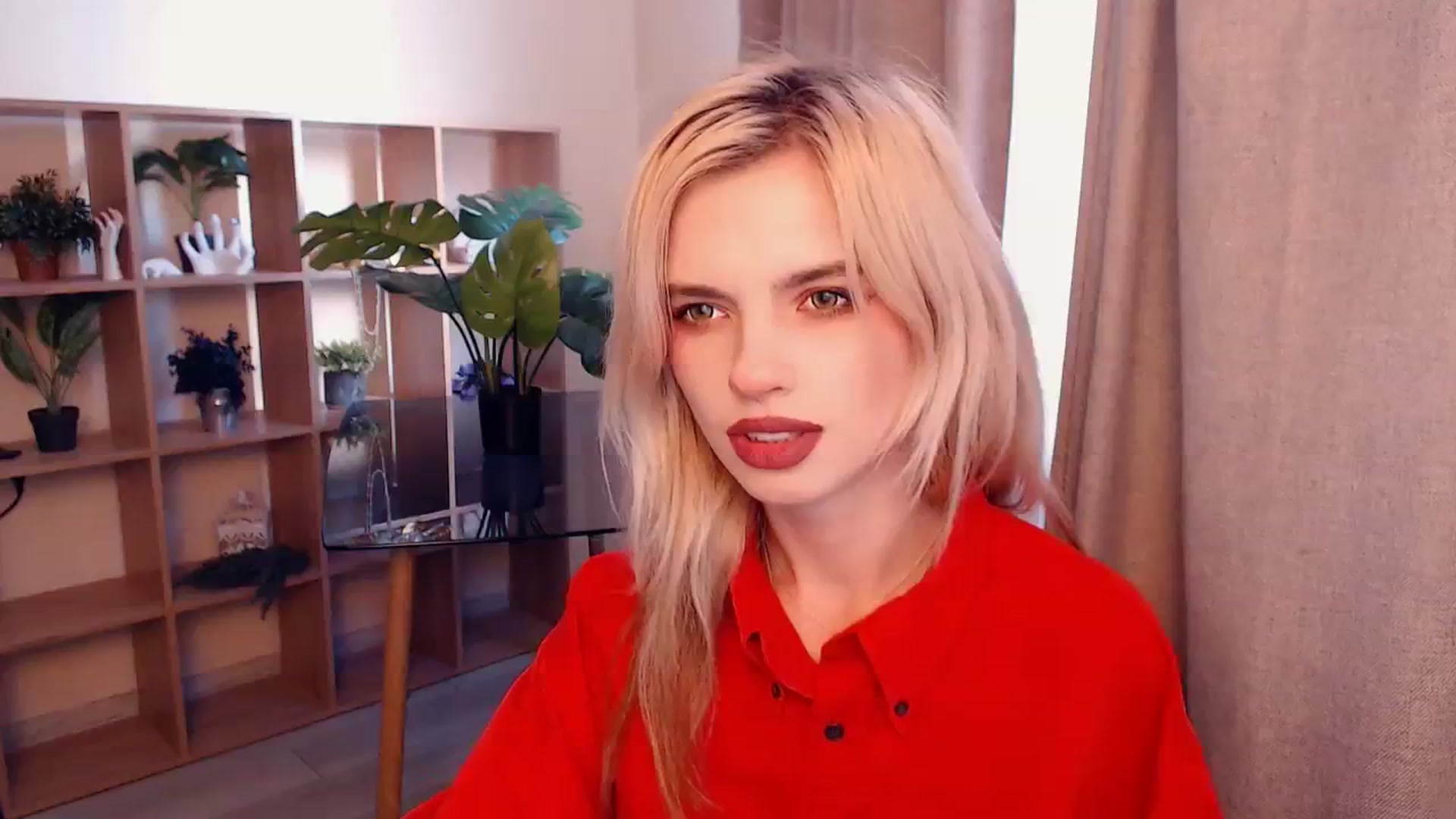 Gallery image thumbnail from Erineys's myfreecams stream on, 10/17/2023, 13:12 image 16 of 20