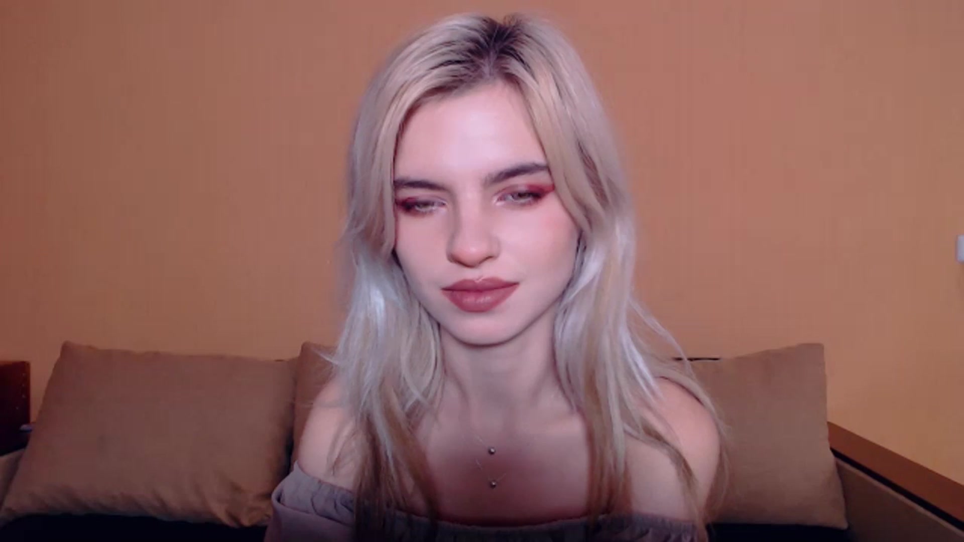 Gallery image thumbnail from Erineys's myfreecams stream on, 10/20/2023, 12:39 image 19 of 20