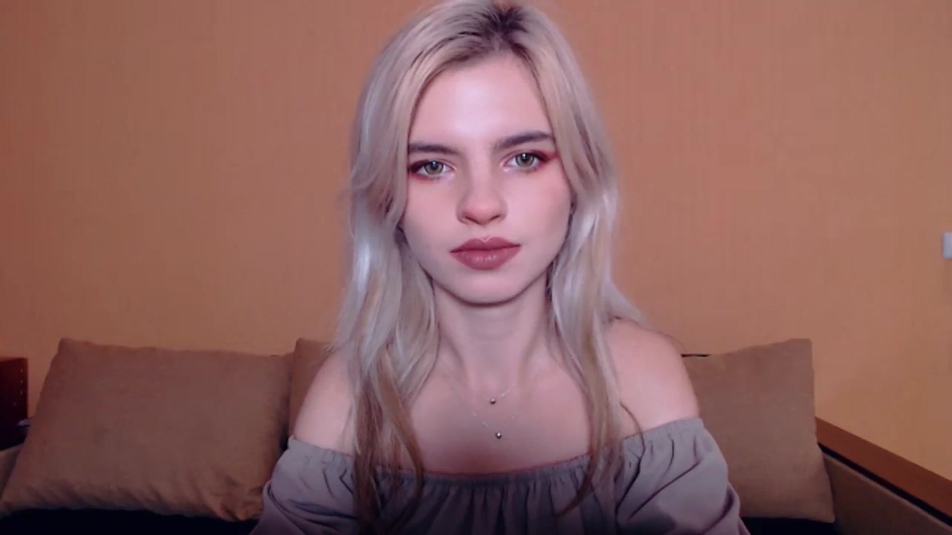 Gallery image thumbnail from Erineys's myfreecams stream on, 10/20/2023, 12:39 image 8 of 20