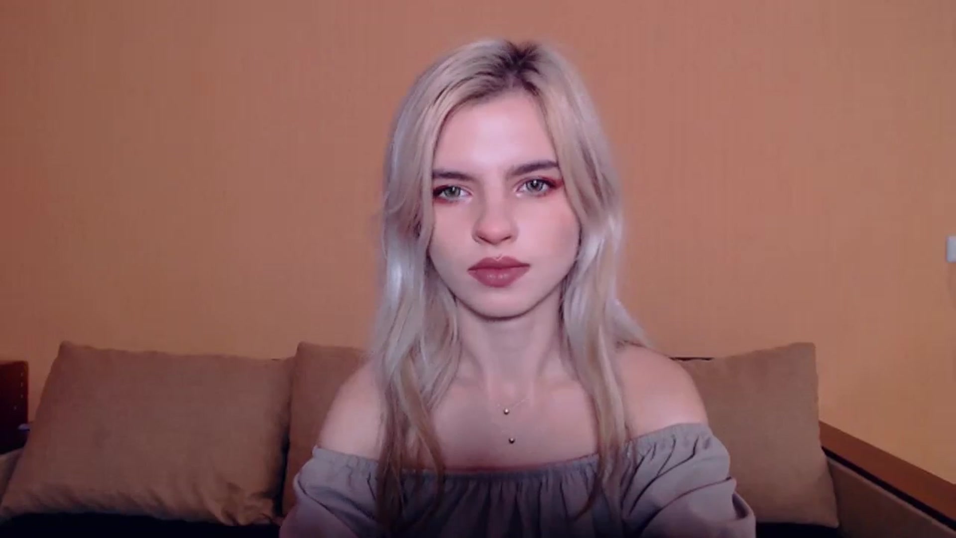 Gallery image thumbnail from Erineys's myfreecams stream on, 10/20/2023, 12:39 image 10 of 20