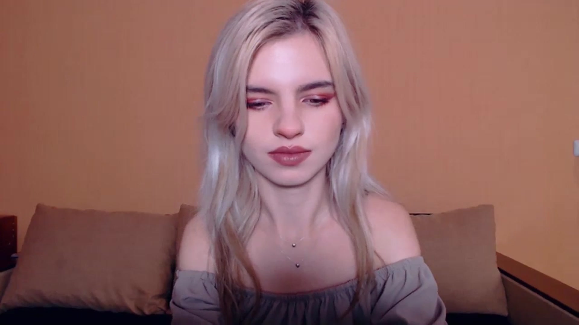 Gallery image thumbnail from Erineys's myfreecams stream on, 10/20/2023, 12:39 image 9 of 20