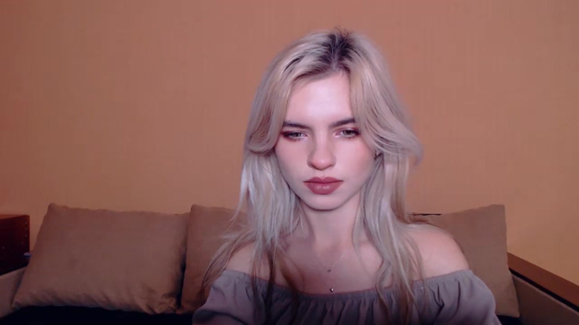 Gallery image thumbnail from Erineys's myfreecams stream on, 10/20/2023, 13:36 image 20 of 20