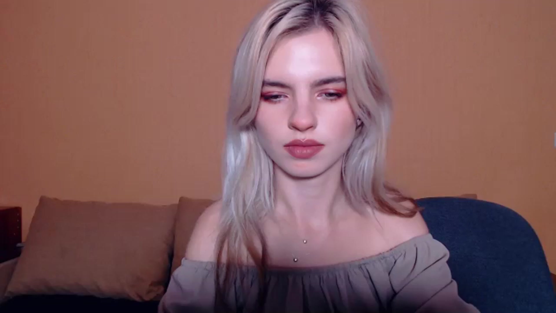 Gallery image thumbnail from Erineys's myfreecams stream on, 10/20/2023, 14:57 image 13 of 20