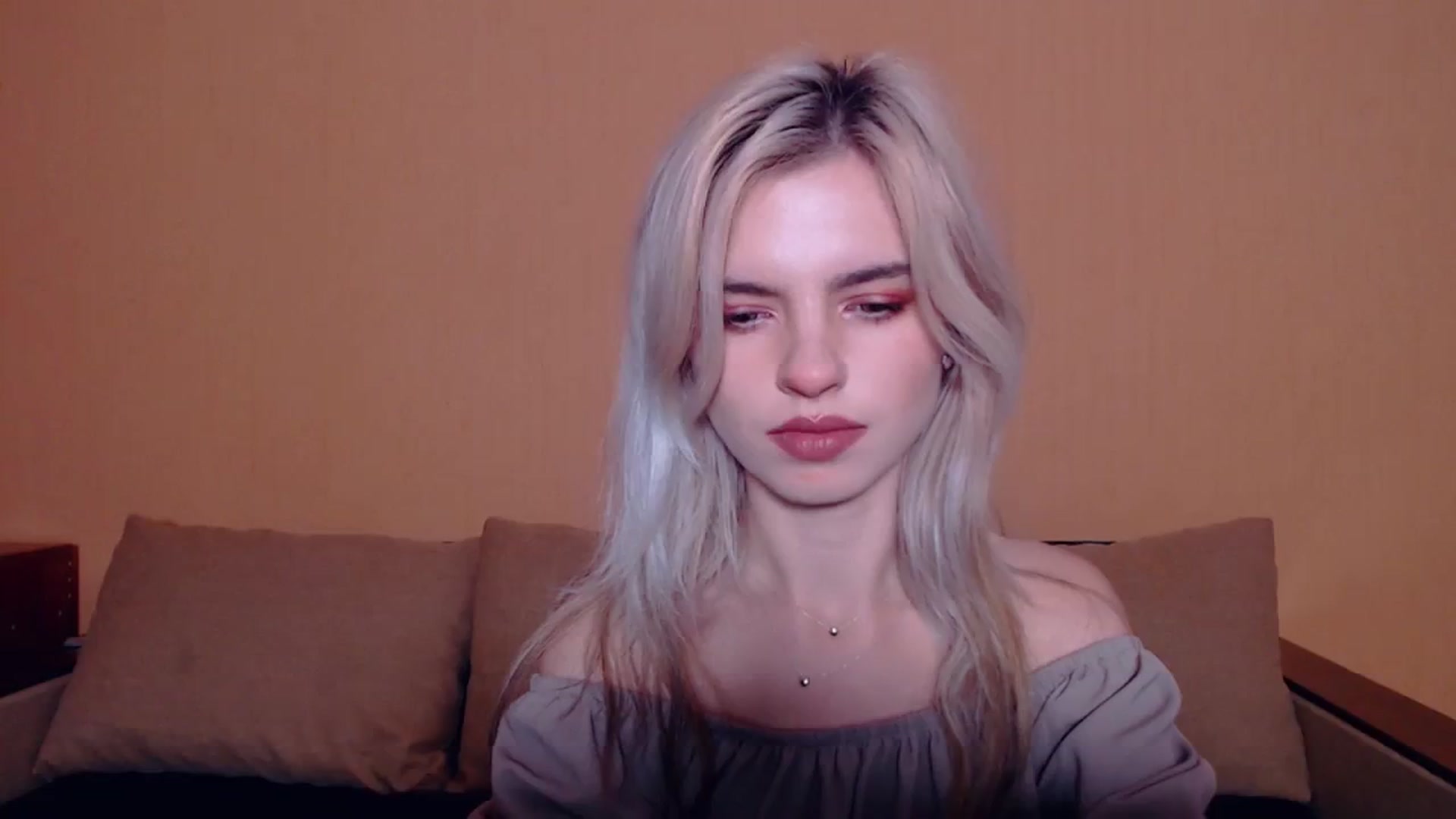 Gallery image thumbnail from Erineys's myfreecams stream on, 10/20/2023, 14:57 image 2 of 20