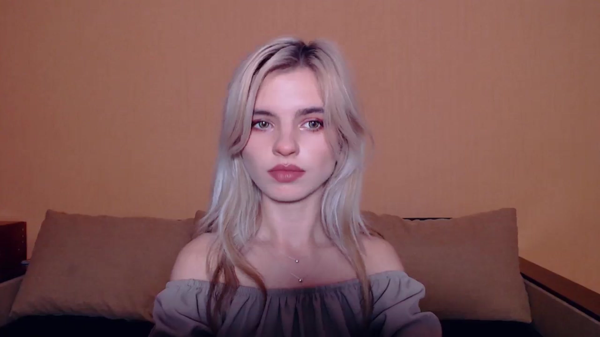 Gallery image thumbnail from Erineys's myfreecams stream on, 10/20/2023, 16:03 image 12 of 20