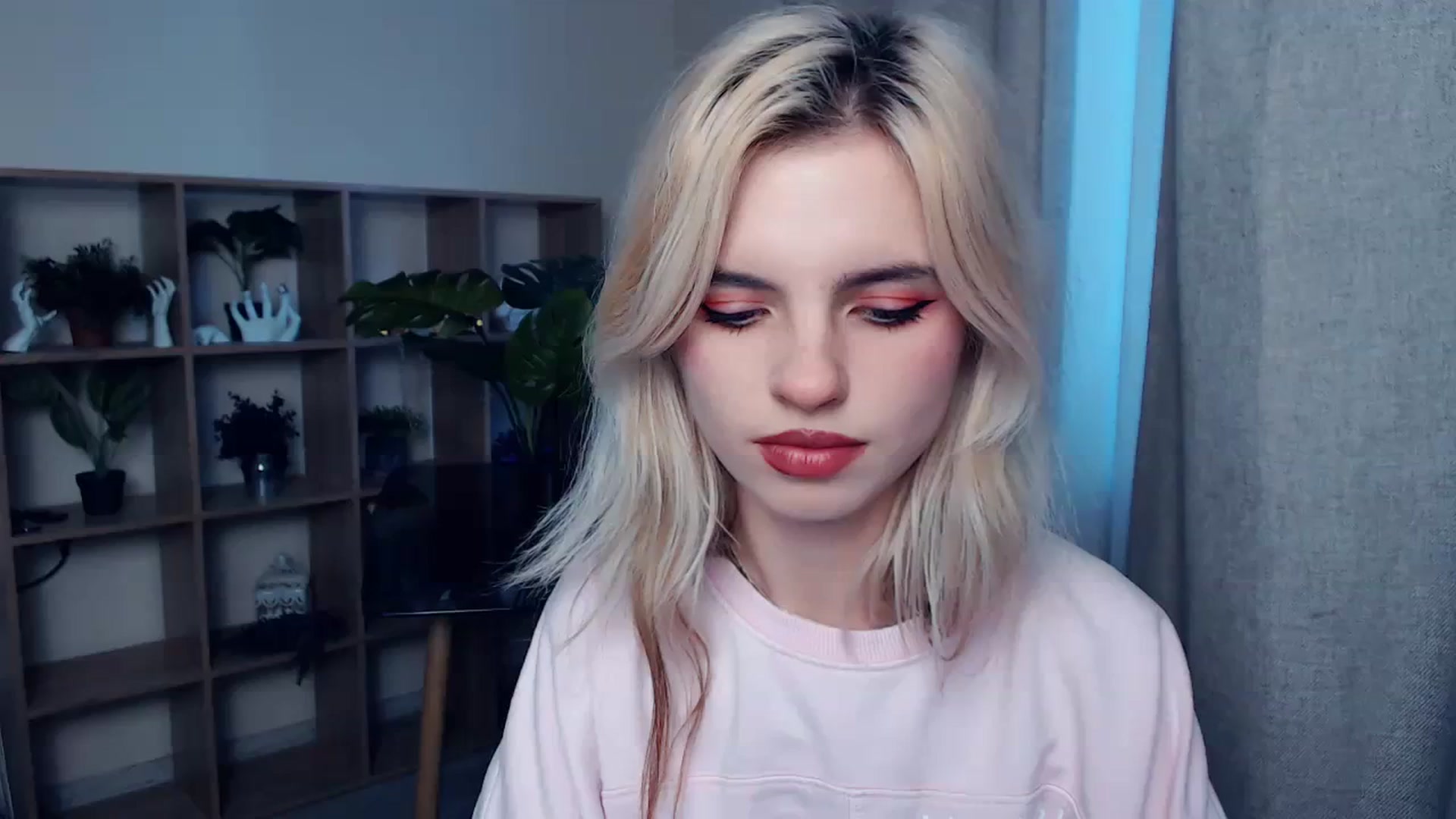 Gallery image thumbnail from Erineys's myfreecams stream on, 10/22/2023, 14:00 image 10 of 20