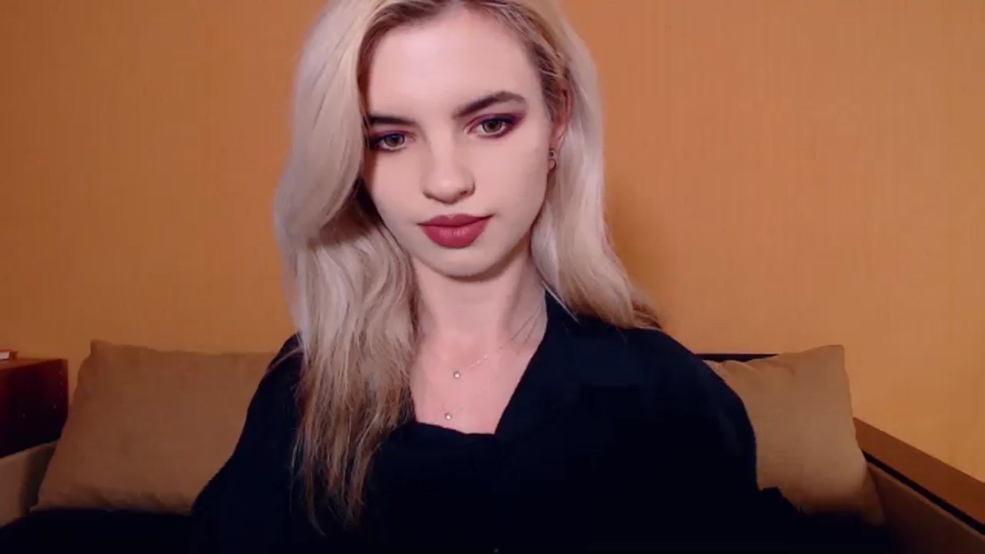Gallery image thumbnail from Erineys's myfreecams stream on, 10/23/2023, 13:40 image 15 of 20