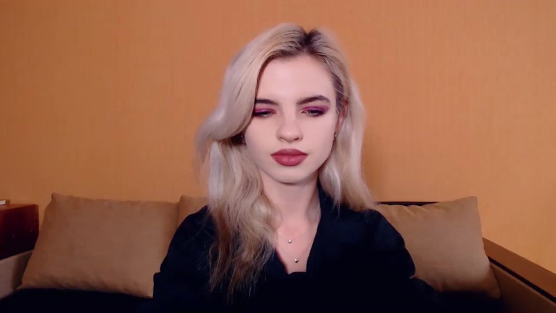 Gallery image thumbnail from Erineys's myfreecams stream on, 10/23/2023, 13:40 image 4 of 20