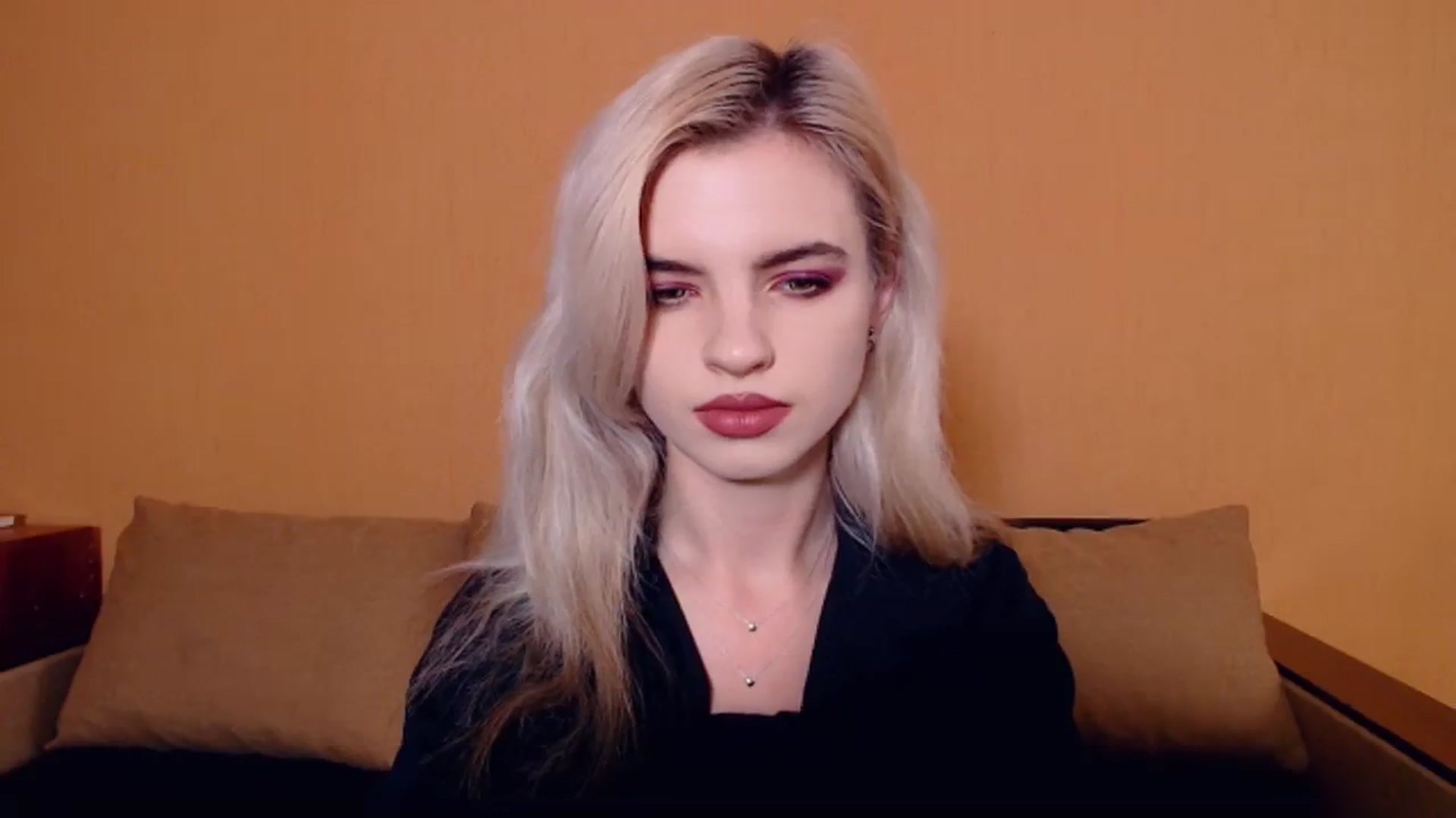 Gallery image thumbnail from Erineys's myfreecams stream on, 10/23/2023, 13:40 image 18 of 20
