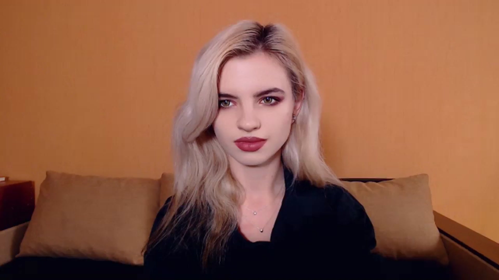Gallery image thumbnail from Erineys's myfreecams stream on, 10/23/2023, 13:40 image 8 of 20
